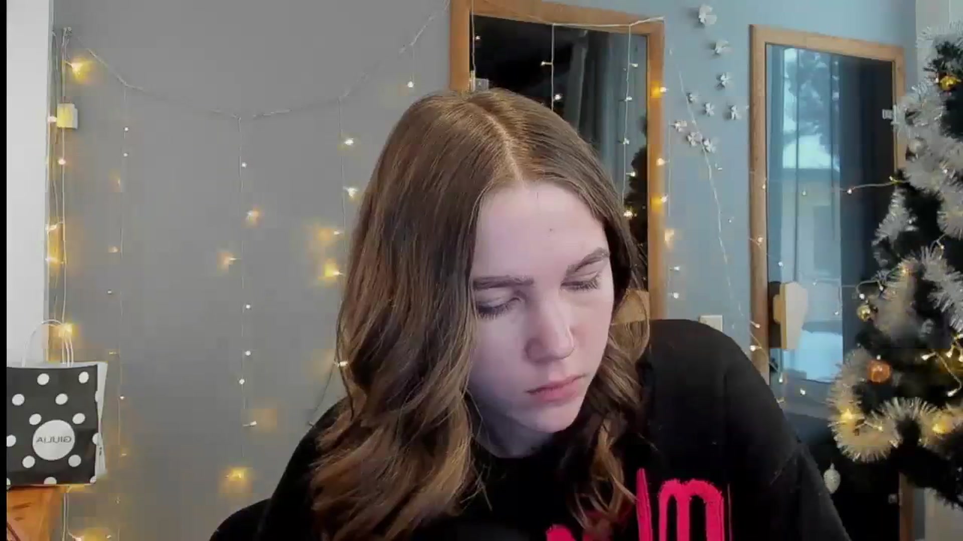 Gallery image thumbnail from Kate_Lewiss's myfreecams stream on, 01/15/2024, 11:18 image 12 of 20
