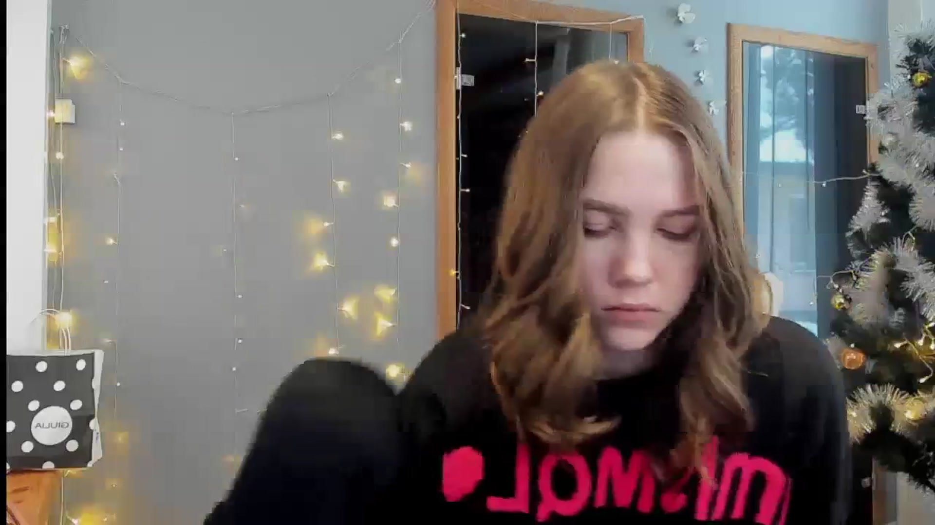 Gallery image thumbnail from Kate_Lewiss's myfreecams stream on, 01/15/2024, 11:18 image 7 of 20
