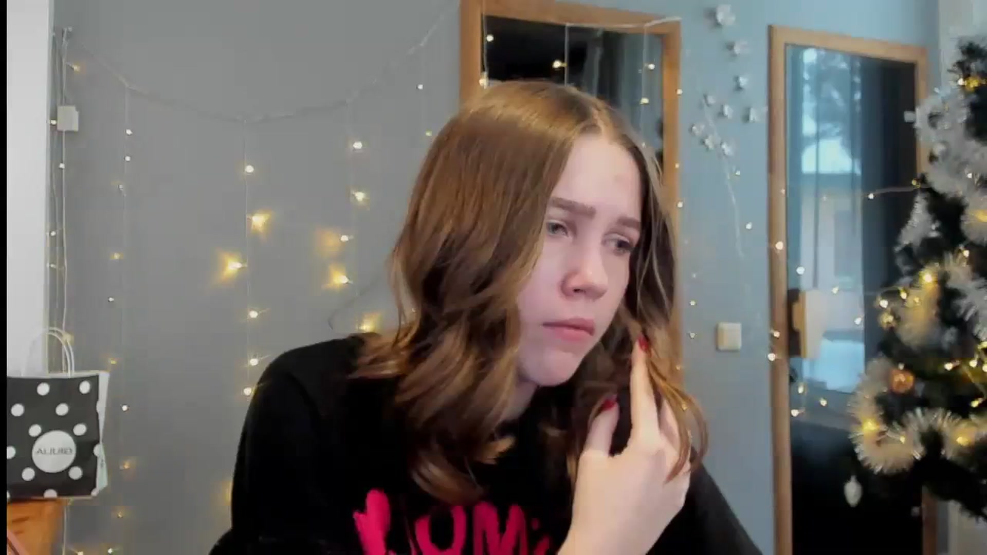 Gallery image thumbnail from Kate_Lewiss's myfreecams stream on, 01/15/2024, 12:02 image 14 of 20