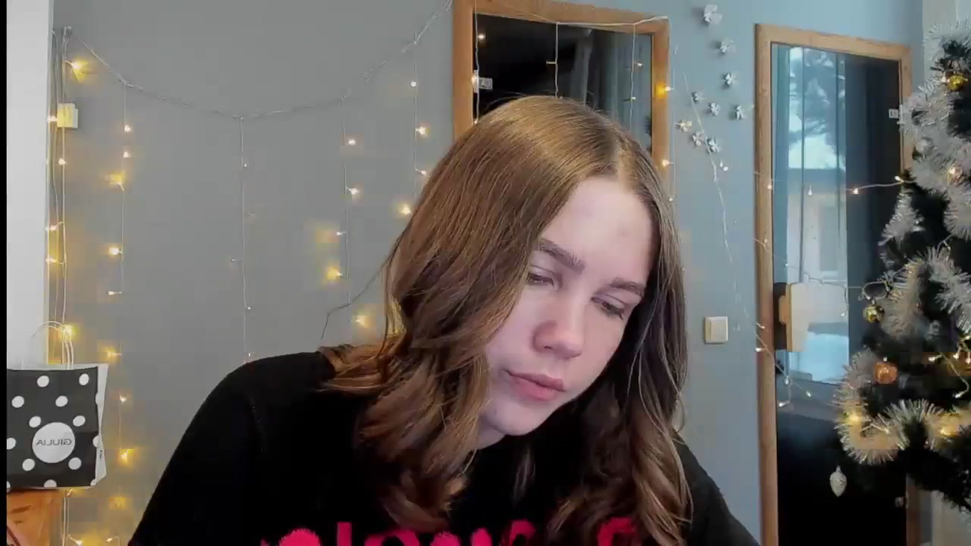 Gallery image thumbnail from Kate_Lewiss's myfreecams stream on, 01/15/2024, 12:02 image 16 of 20