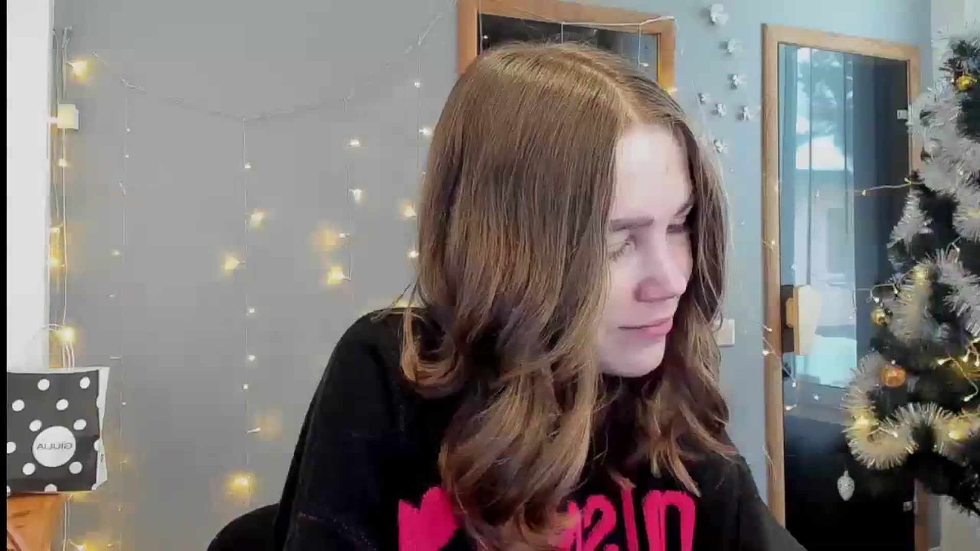 Gallery image thumbnail from Kate_Lewiss's myfreecams stream on, 01/15/2024, 12:02 image 5 of 20
