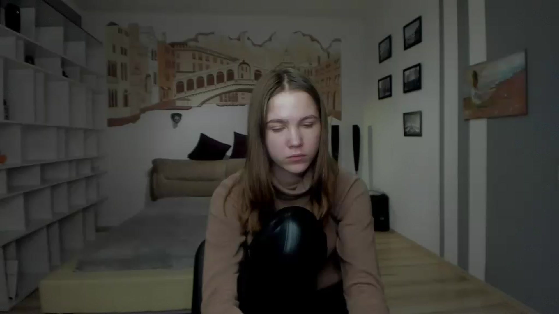 Gallery image thumbnail from Kate_Lewiss's myfreecams stream on, 01/18/2024, 12:03 image 1 of 20