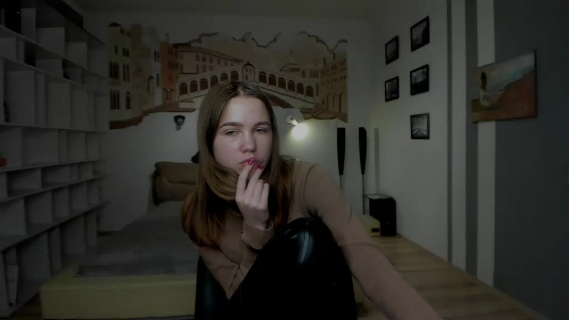Gallery image thumbnail from Kate_Lewiss's myfreecams stream on, 01/18/2024, 12:03 image 12 of 20