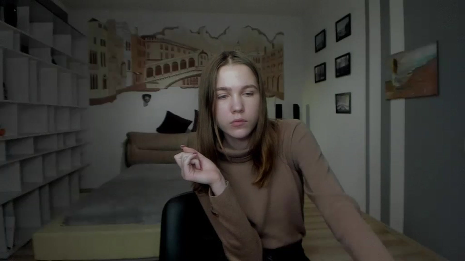 Gallery image thumbnail from Kate_Lewiss's myfreecams stream on, 01/18/2024, 12:03 image 17 of 20