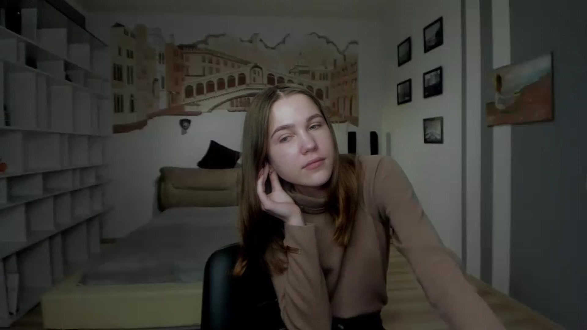 Gallery image thumbnail from Kate_Lewiss's myfreecams stream on, 01/18/2024, 12:03 image 20 of 20