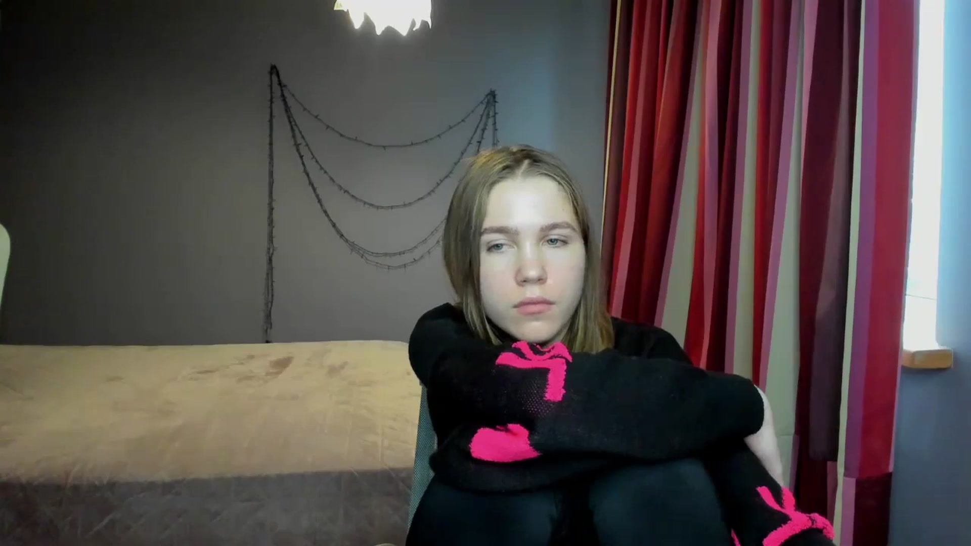 Gallery image thumbnail from Kate_Lewiss's myfreecams stream on, 01/20/2024, 11:10 image 13 of 20