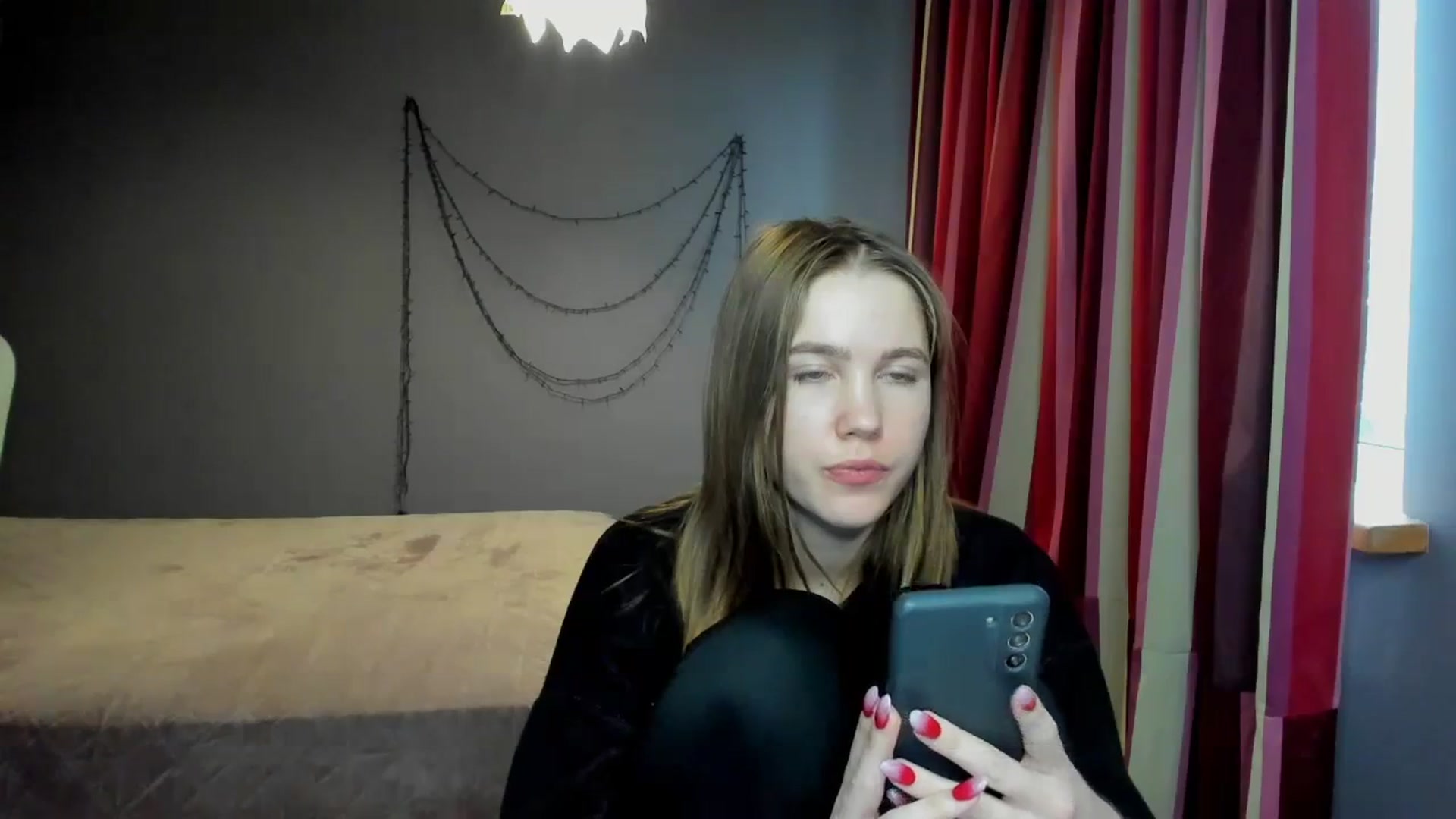 Gallery image thumbnail from Kate_Lewiss's myfreecams stream on, 01/20/2024, 11:10 image 12 of 20