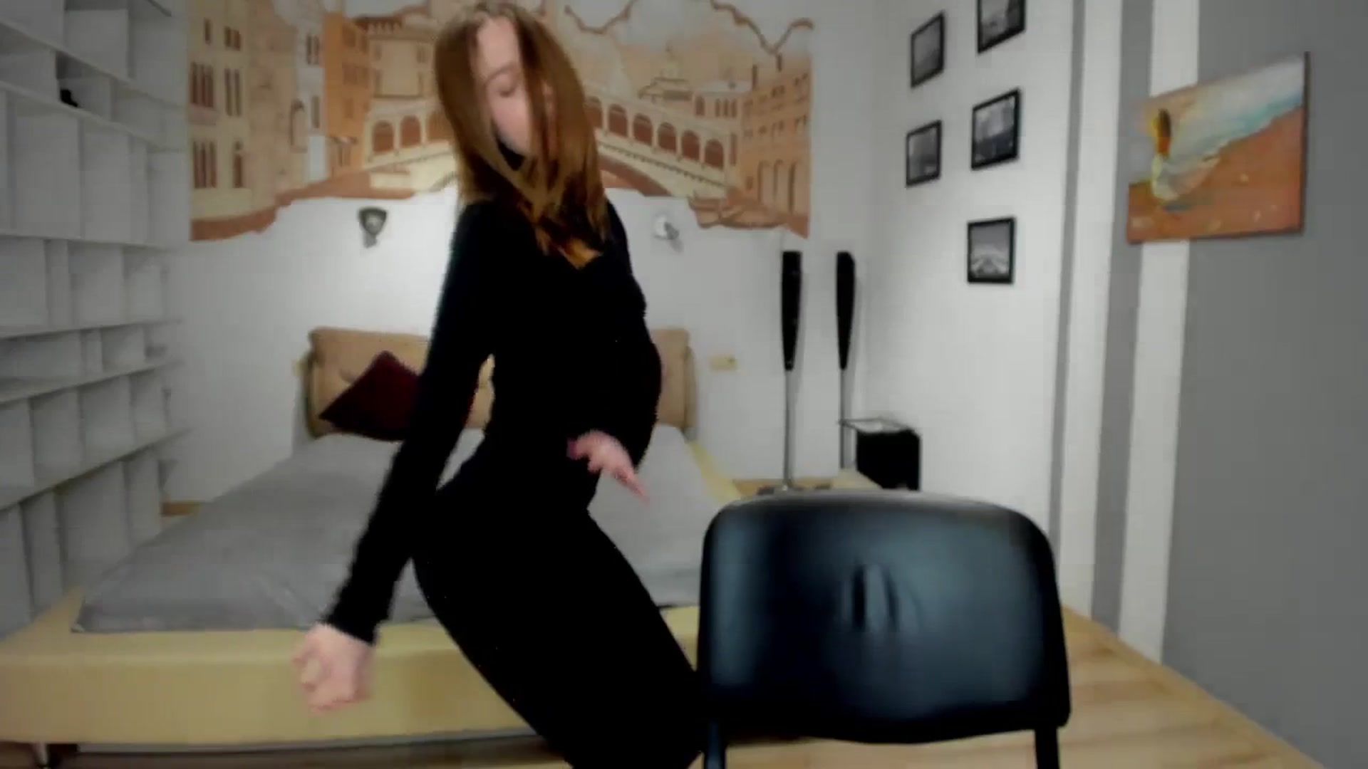 Gallery image thumbnail from Kate_Lewiss's myfreecams stream on, 01/21/2024, 09:02 image 20 of 20