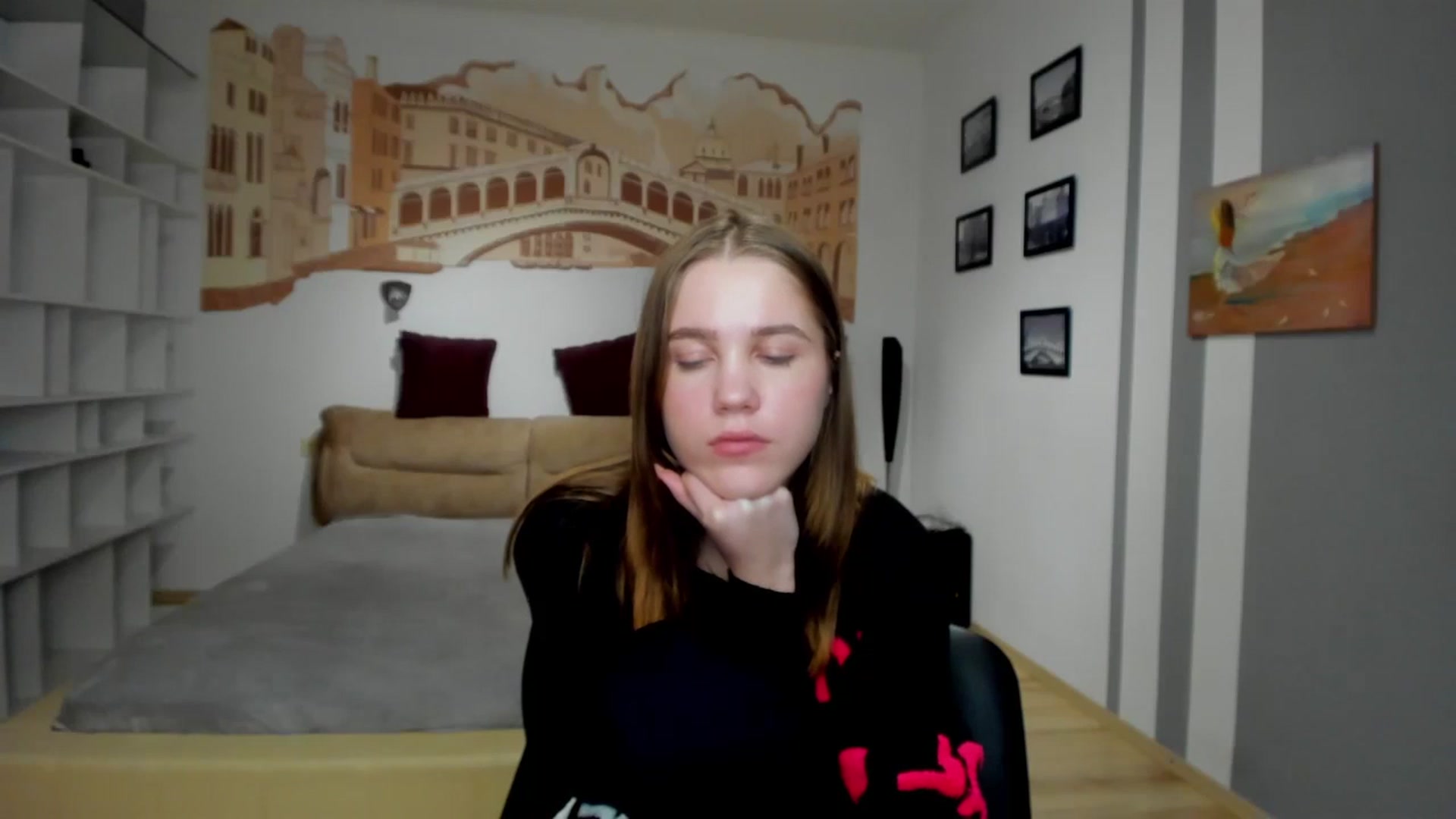 Gallery image thumbnail from Kate_Lewiss's myfreecams stream on, 01/22/2024, 08:53 image 16 of 20