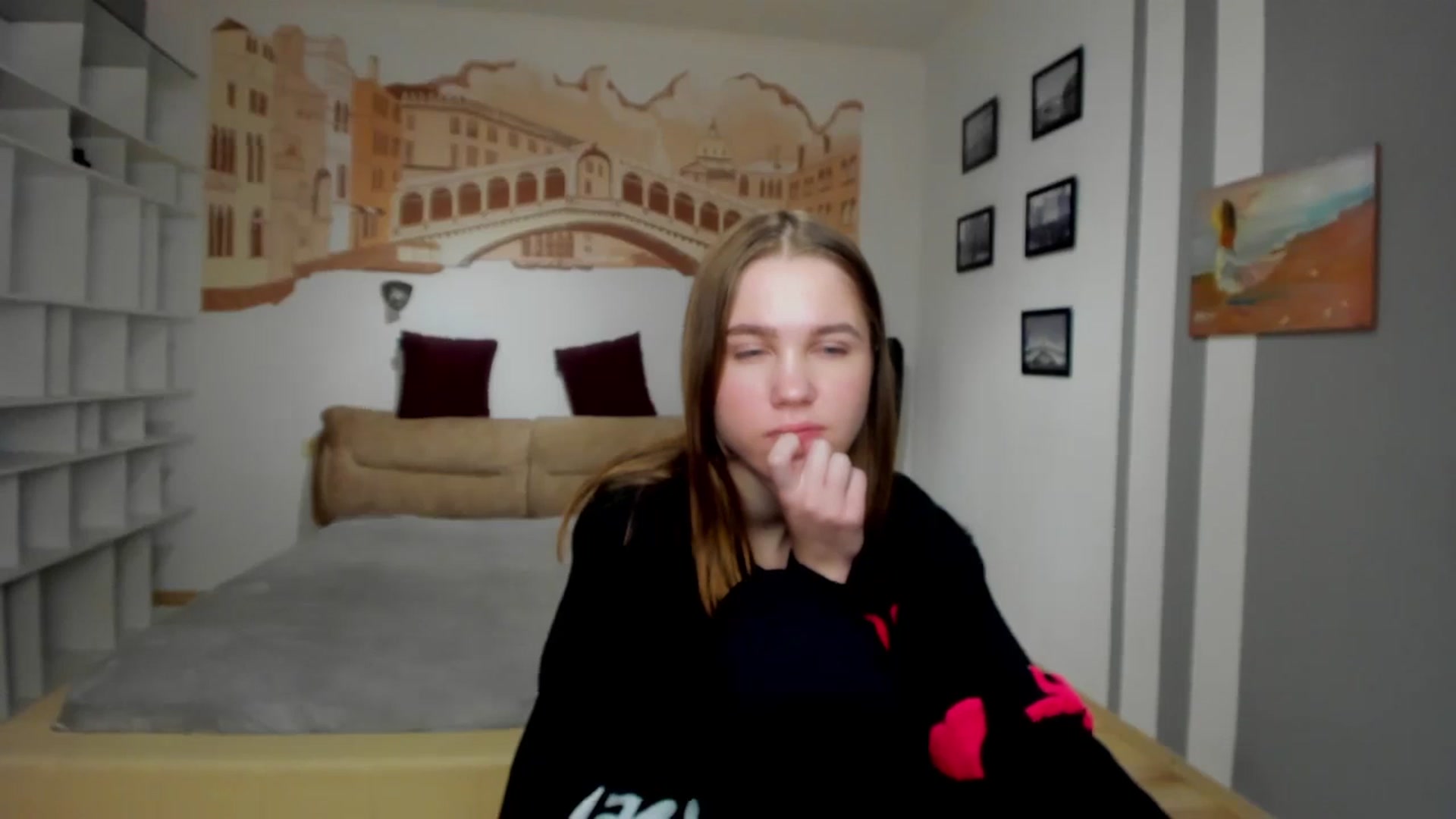 Gallery image thumbnail from Kate_Lewiss's myfreecams stream on, 01/22/2024, 08:53 image 15 of 20