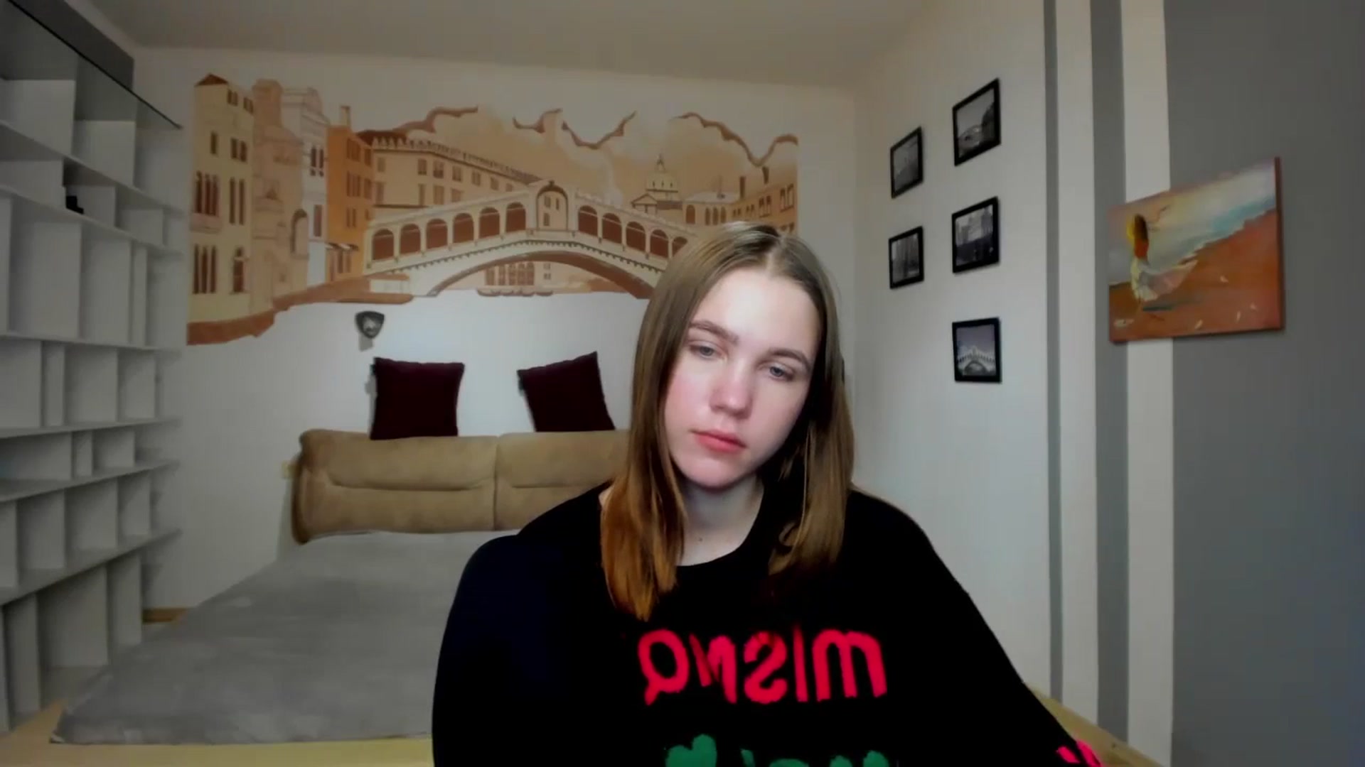 Gallery image thumbnail from Kate_Lewiss's myfreecams stream on, 01/22/2024, 11:06 image 2 of 20