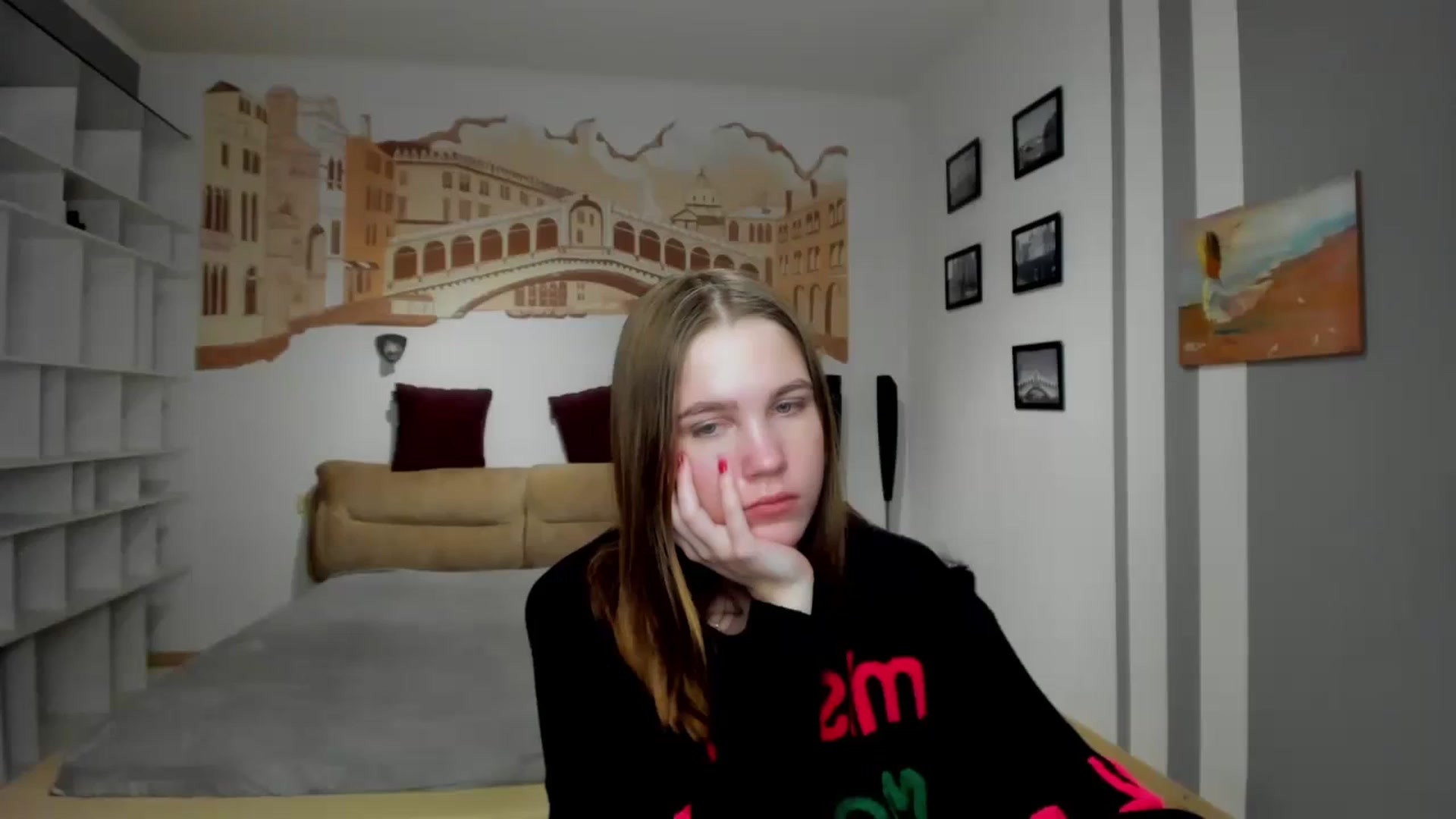 Gallery image thumbnail from Kate_Lewiss's myfreecams stream on, 01/22/2024, 11:06 image 9 of 20
