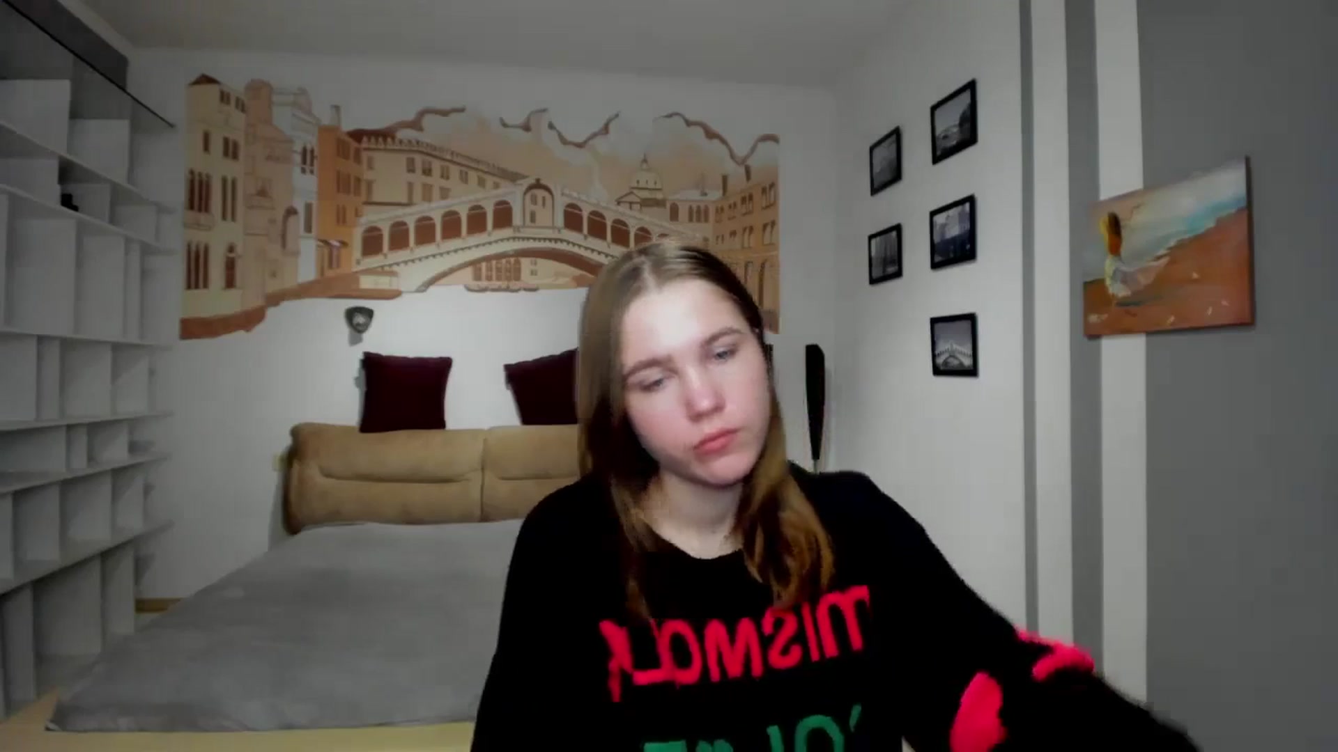Gallery image thumbnail from Kate_Lewiss's myfreecams stream on, 01/22/2024, 11:06 image 12 of 20