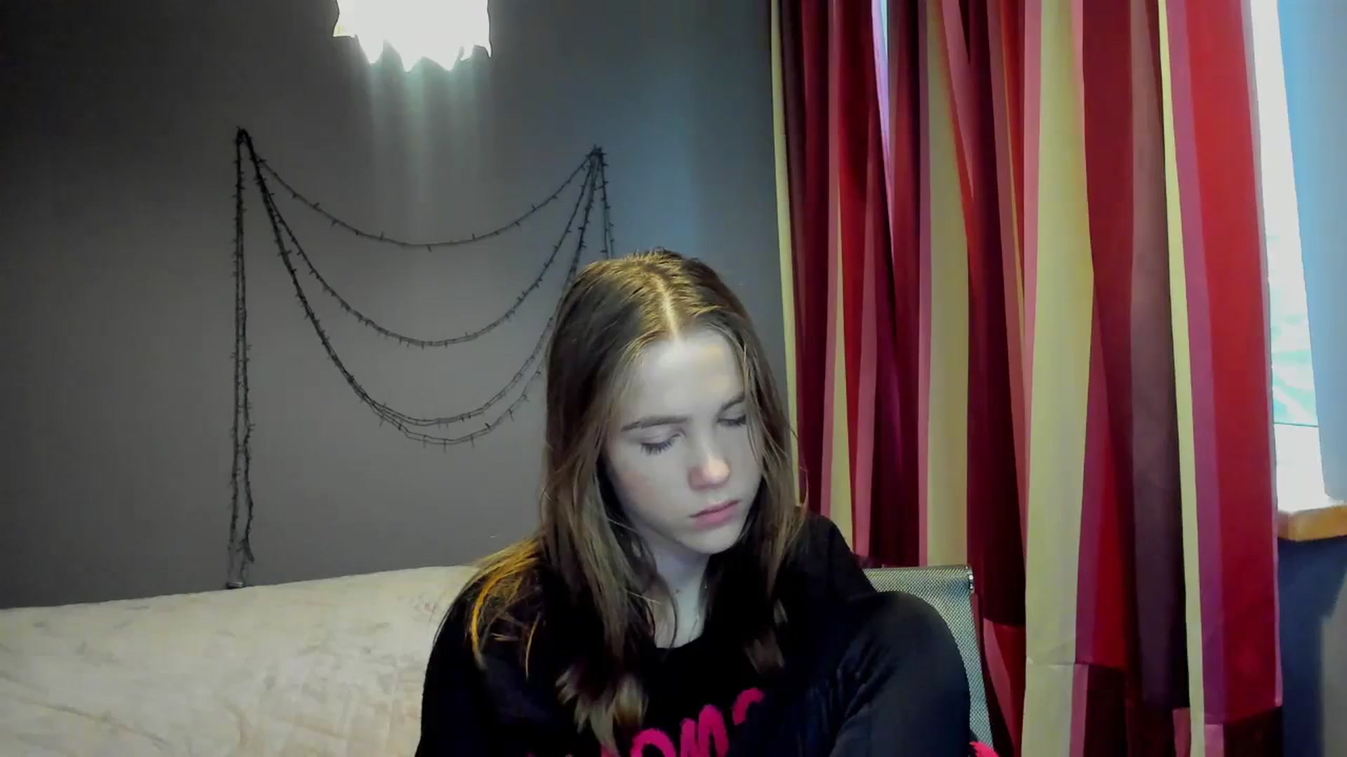Gallery image thumbnail from Kate_Lewiss's myfreecams stream on, 01/26/2024, 12:01 image 7 of 20