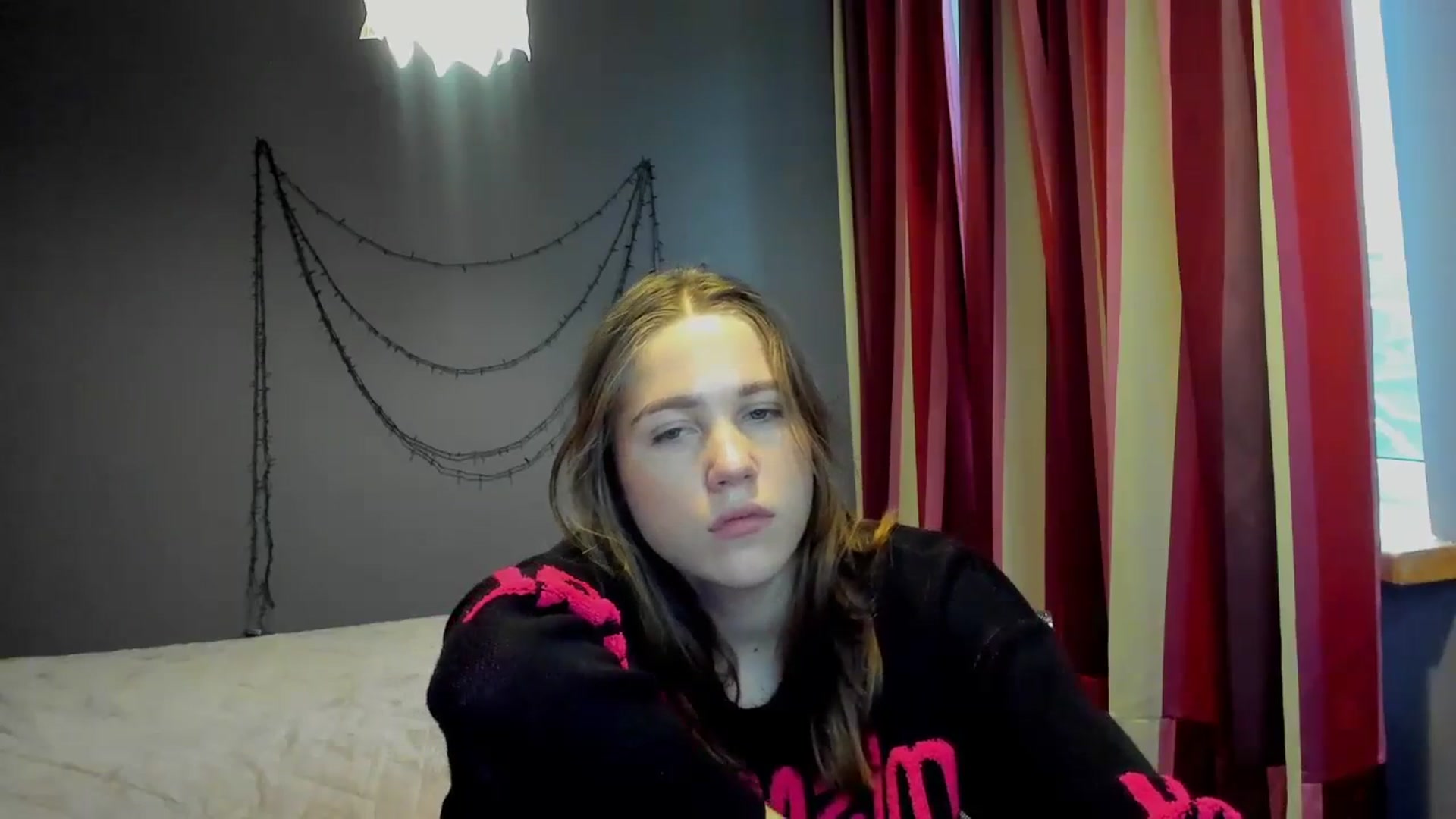 Gallery image thumbnail from Kate_Lewiss's myfreecams stream on, 01/26/2024, 12:01 image 6 of 20