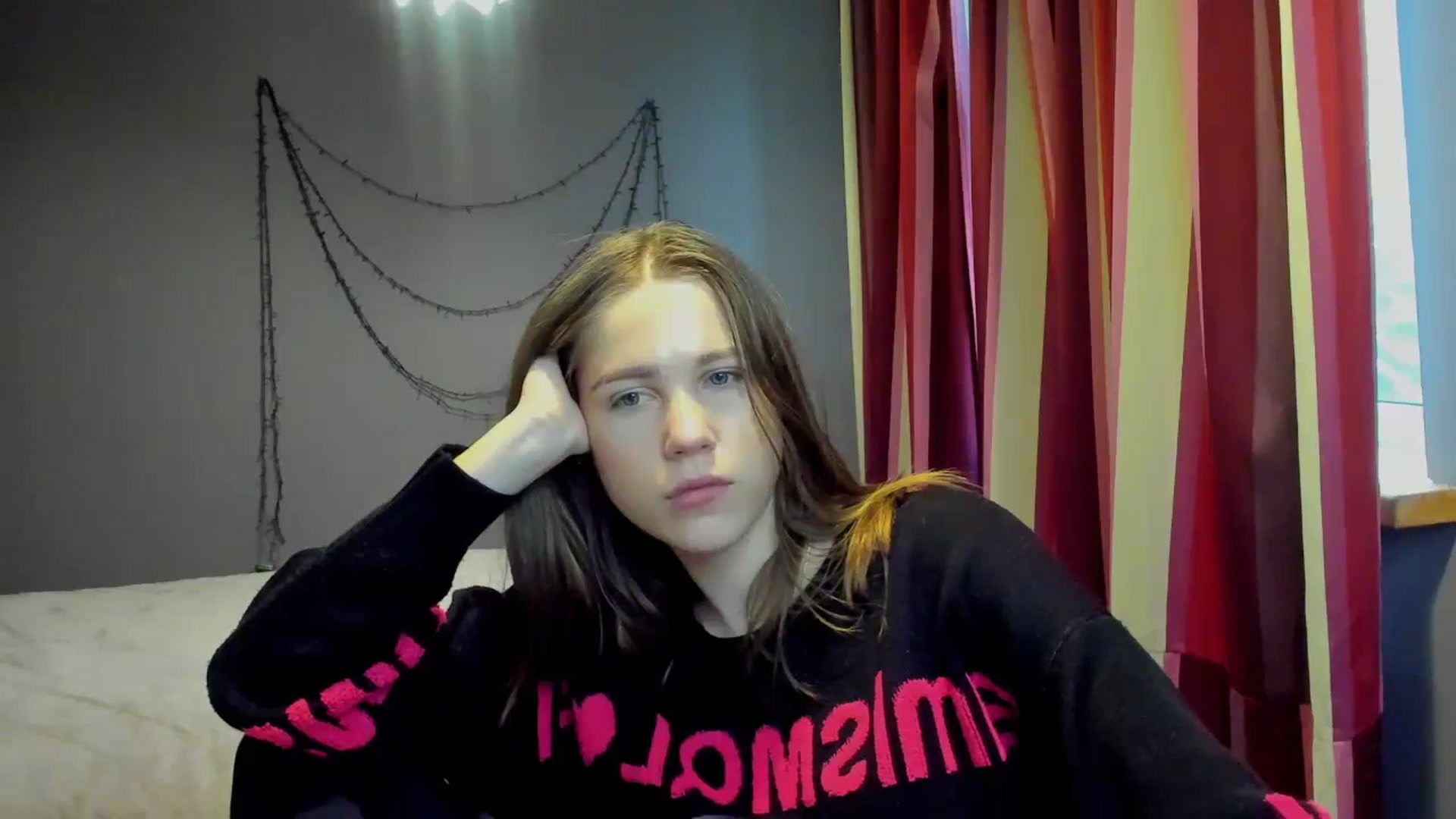 Gallery image thumbnail from Kate_Lewiss's myfreecams stream on, 01/26/2024, 12:01 image 14 of 20