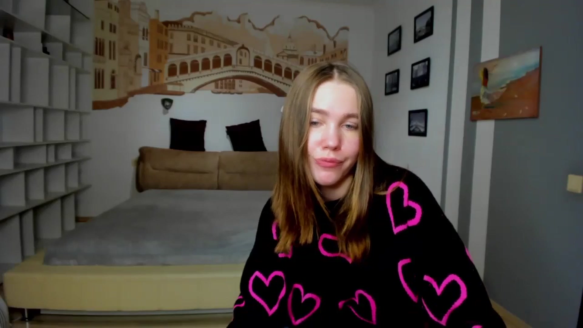 Gallery image thumbnail from Kate_Lewiss's myfreecams stream on, 01/31/2024, 10:33 image 12 of 20