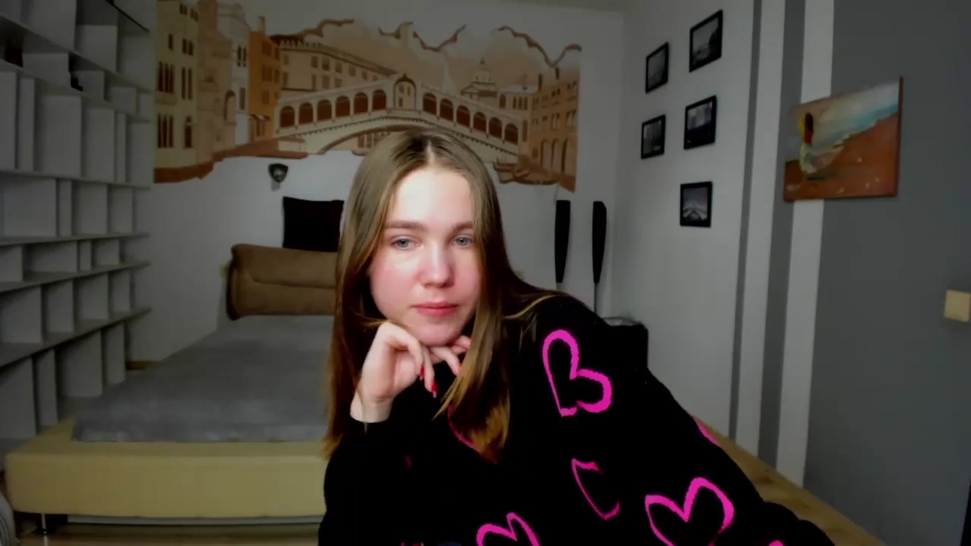 Gallery image thumbnail from Kate_Lewiss's myfreecams stream on, 01/31/2024, 10:33 image 2 of 20