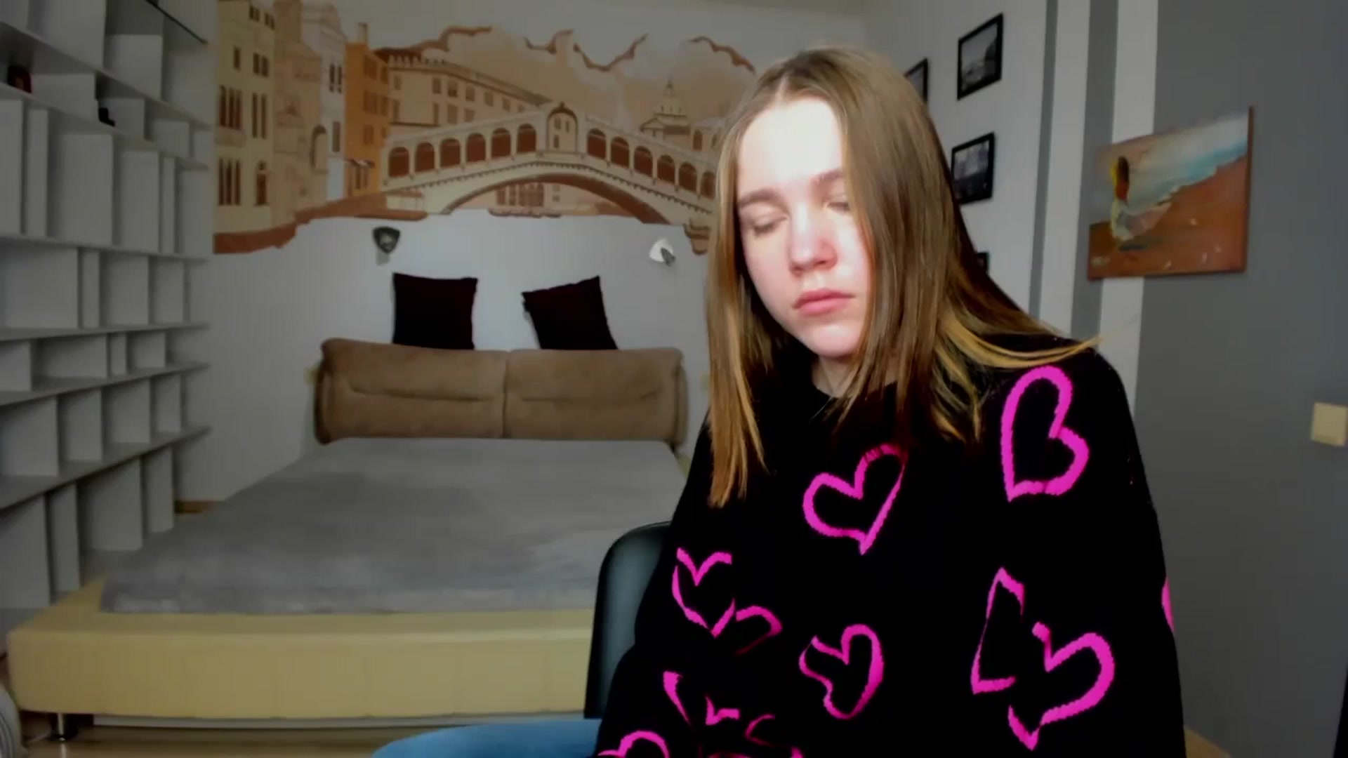 Gallery image thumbnail from Kate_Lewiss's myfreecams stream on, 01/31/2024, 10:33 image 17 of 20