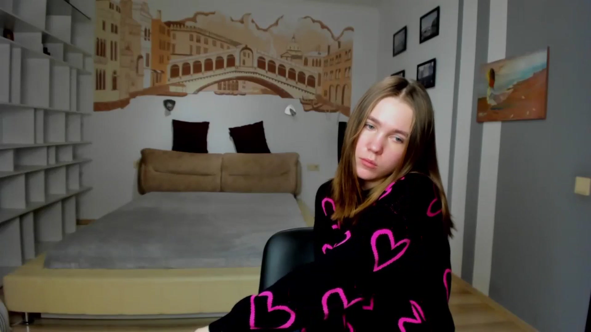 Gallery image thumbnail from Kate_Lewiss's myfreecams stream on, 01/31/2024, 10:33 image 11 of 20