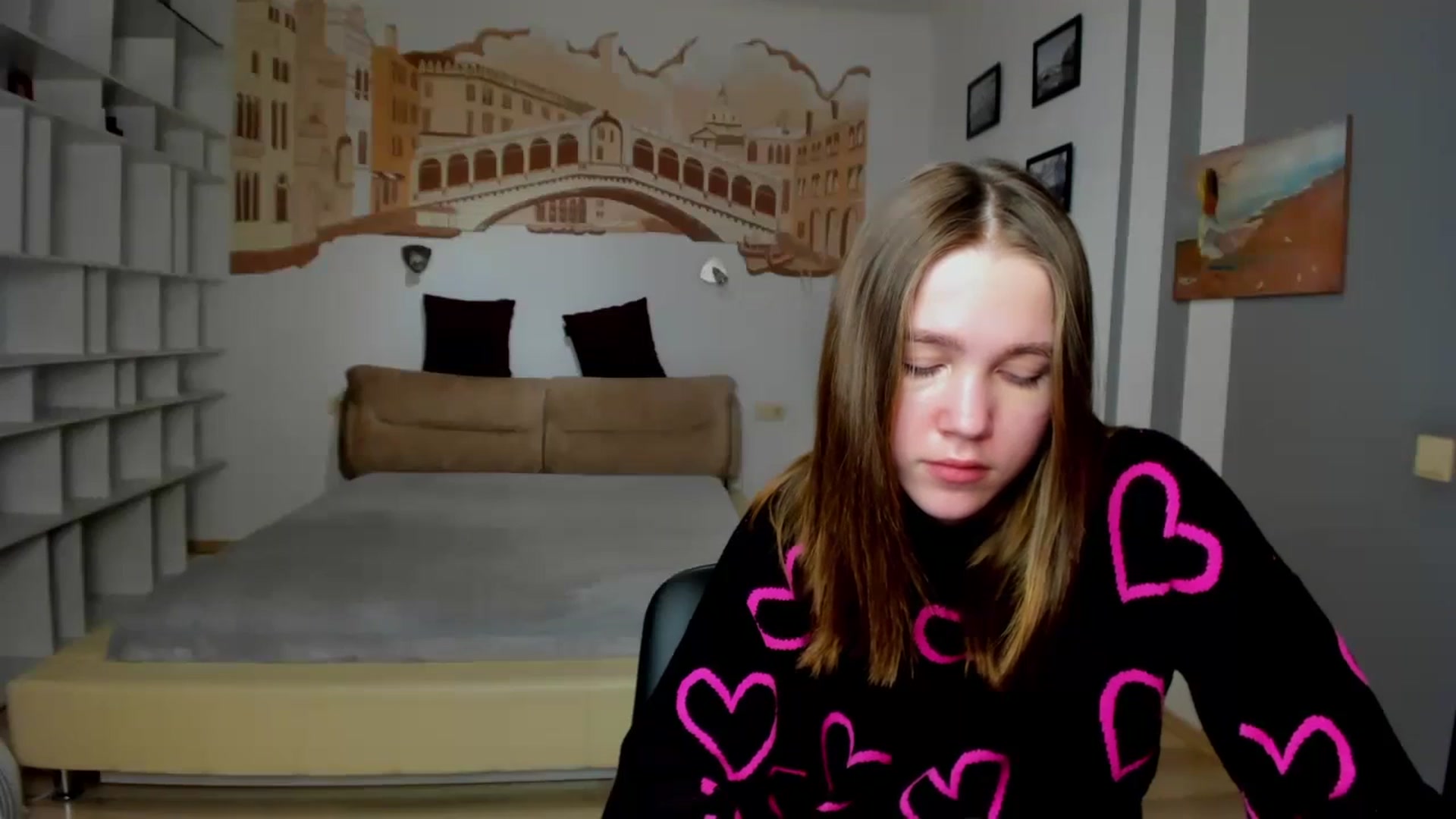 Gallery image thumbnail from Kate_Lewiss's myfreecams stream on, 01/31/2024, 10:33 image 7 of 20