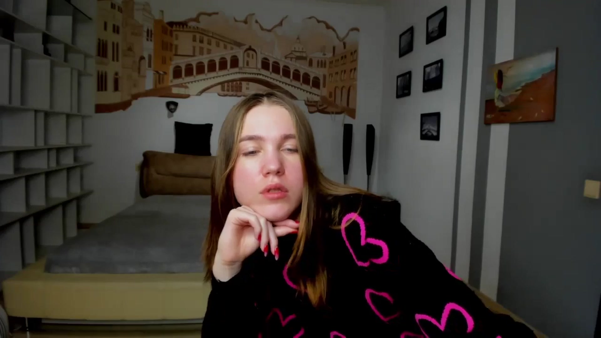 Gallery image thumbnail from Kate_Lewiss's myfreecams stream on, 01/31/2024, 10:33 image 13 of 20