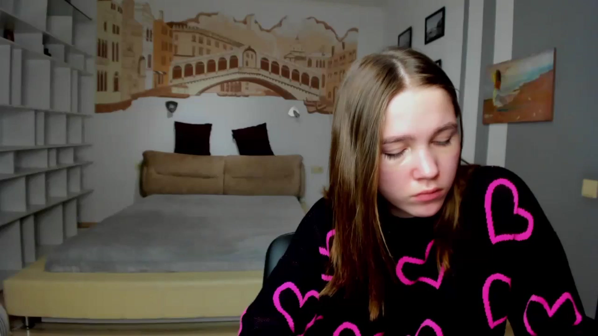 Gallery image thumbnail from Kate_Lewiss's myfreecams stream on, 01/31/2024, 11:19 image 7 of 20