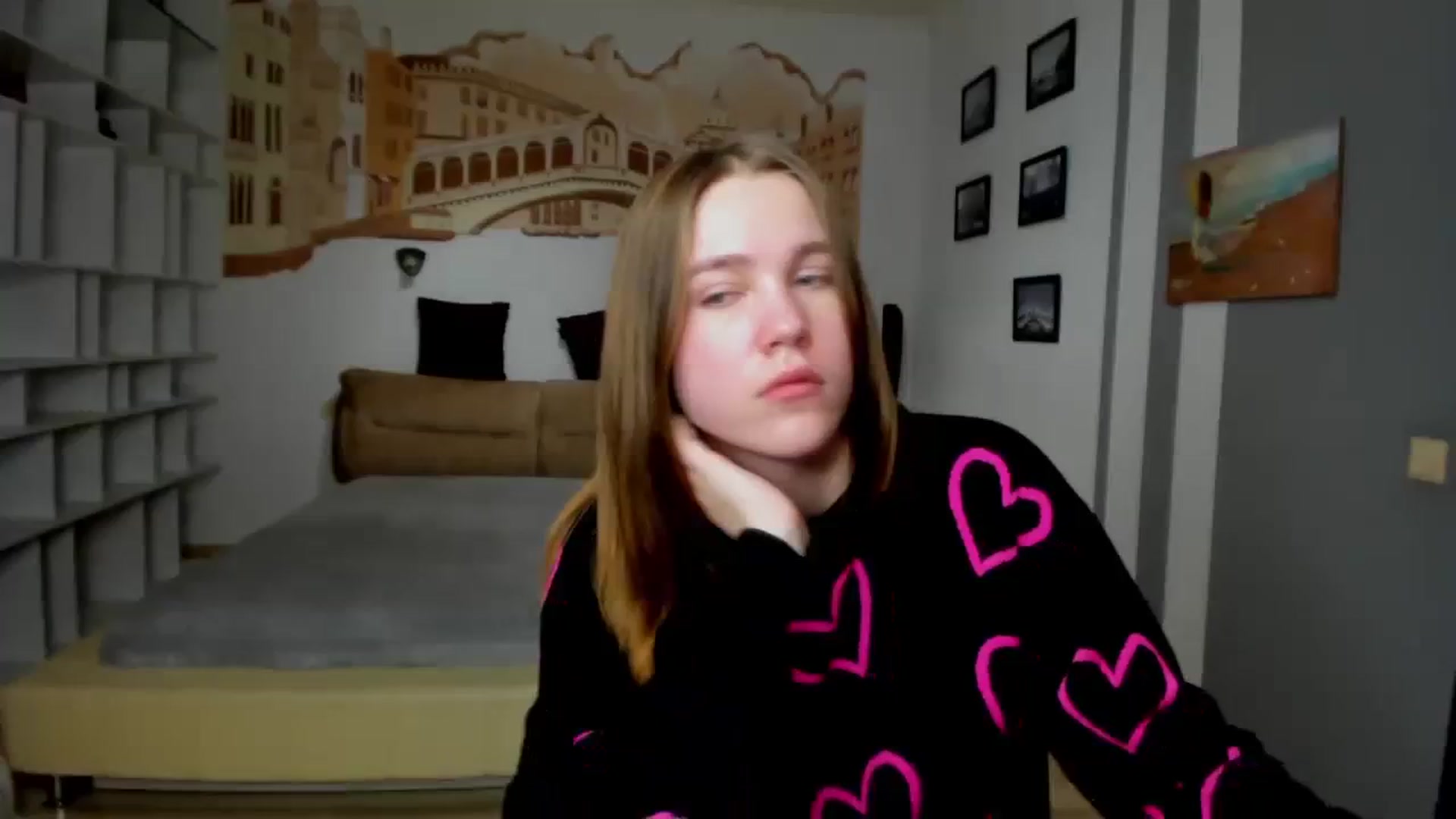 Gallery image thumbnail from Kate_Lewiss's myfreecams stream on, 01/31/2024, 11:49 image 15 of 20