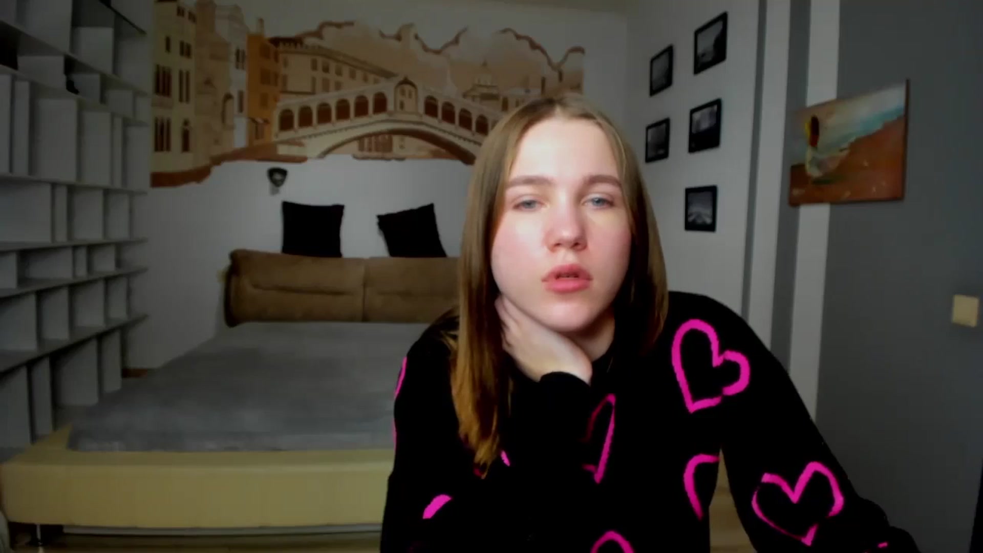 Gallery image thumbnail from Kate_Lewiss's myfreecams stream on, 01/31/2024, 11:49 image 13 of 20