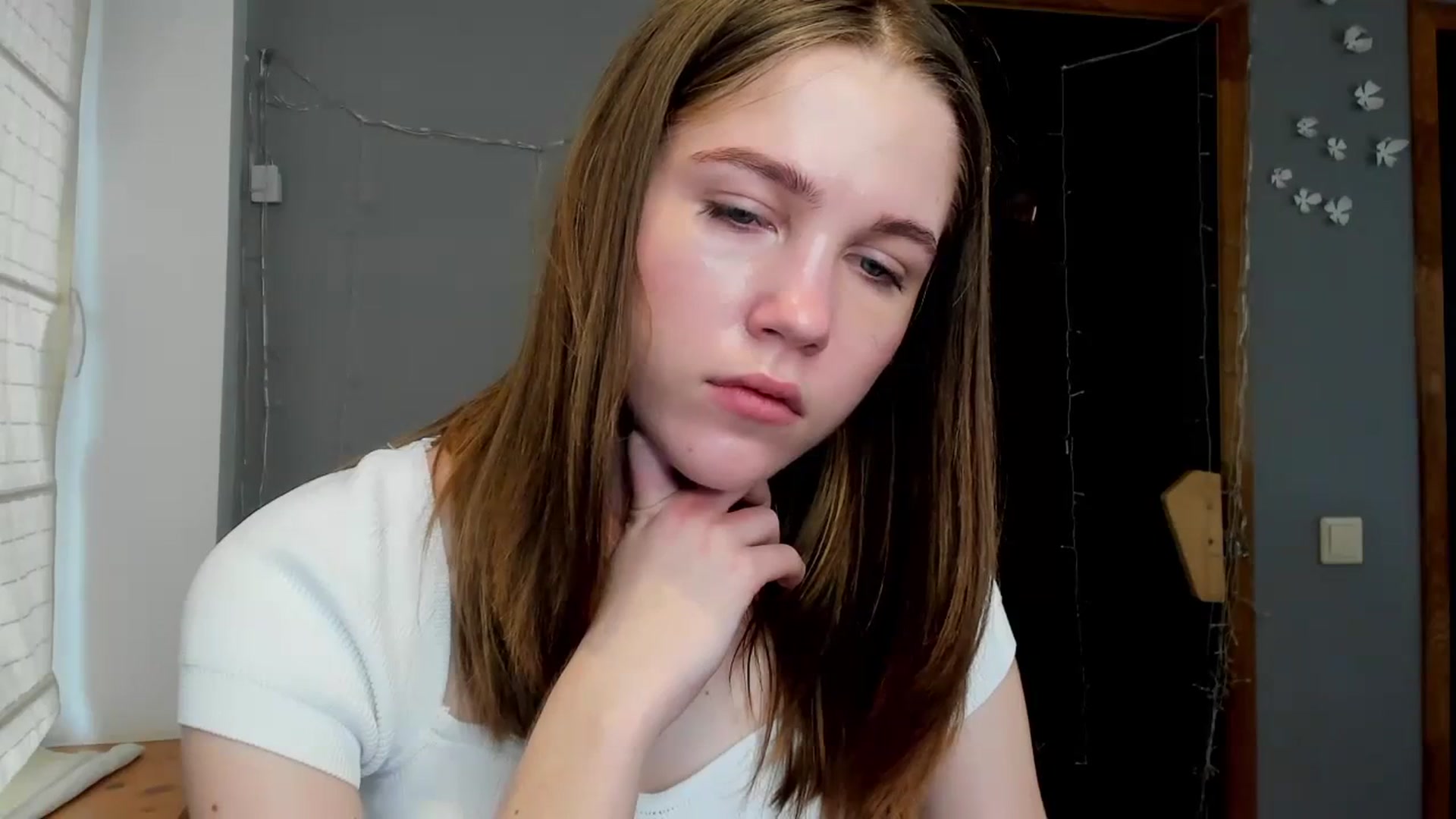 Gallery image thumbnail from Kate_Lewiss's myfreecams stream on, 02/02/2024, 11:50 image 15 of 20