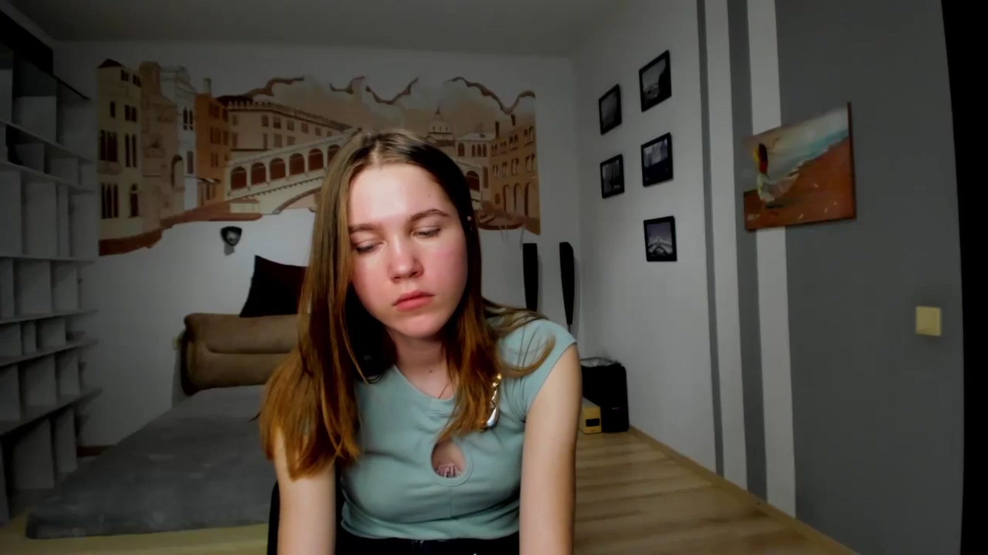 Gallery image thumbnail from Kate_Lewiss's myfreecams stream on, 02/03/2024, 11:39 image 18 of 20