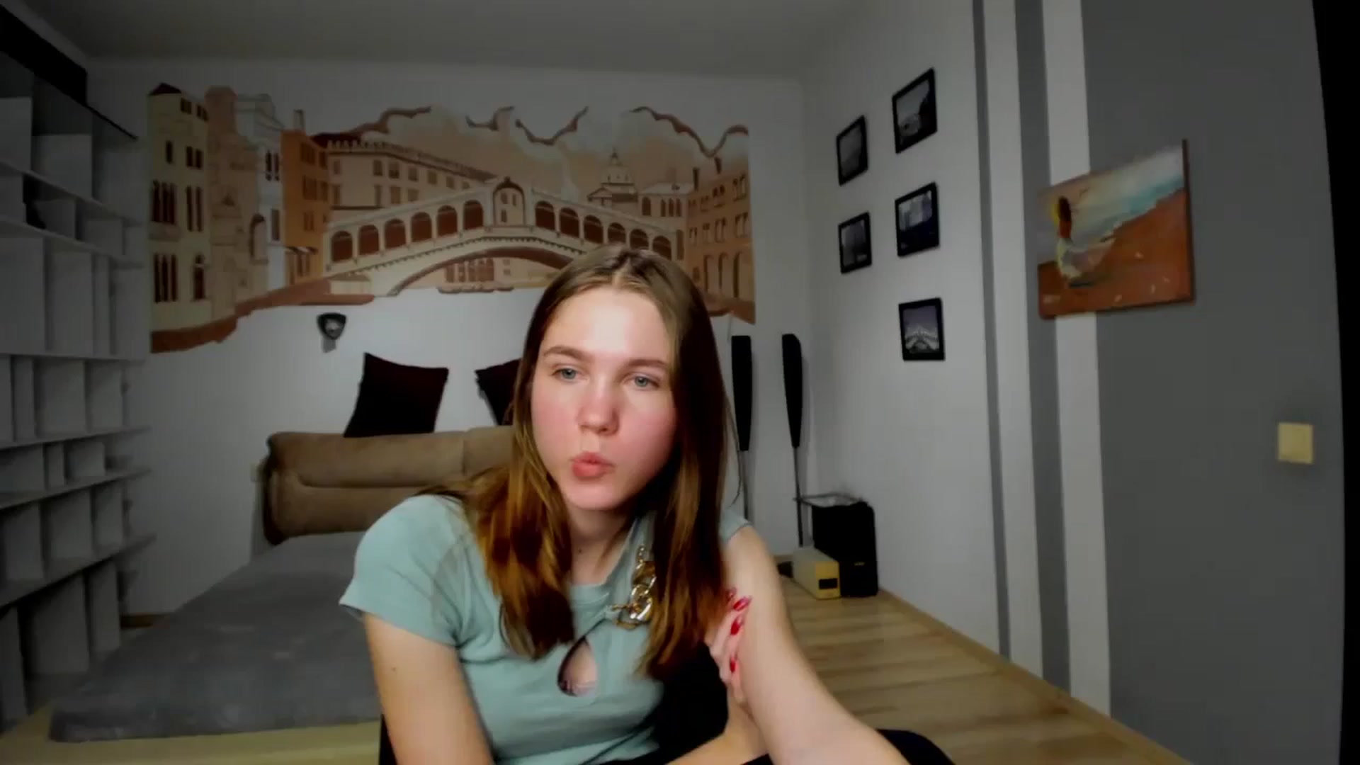 Gallery image thumbnail from Kate_Lewiss's myfreecams stream on, 02/03/2024, 11:39 image 8 of 20