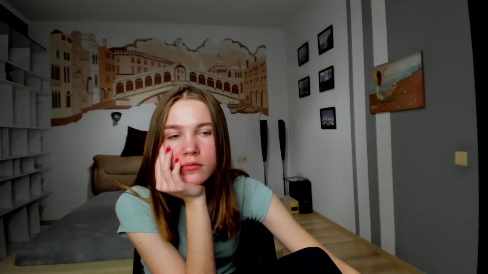 Gallery image thumbnail from Kate_Lewiss's myfreecams stream on, 02/03/2024, 11:39 image 14 of 20
