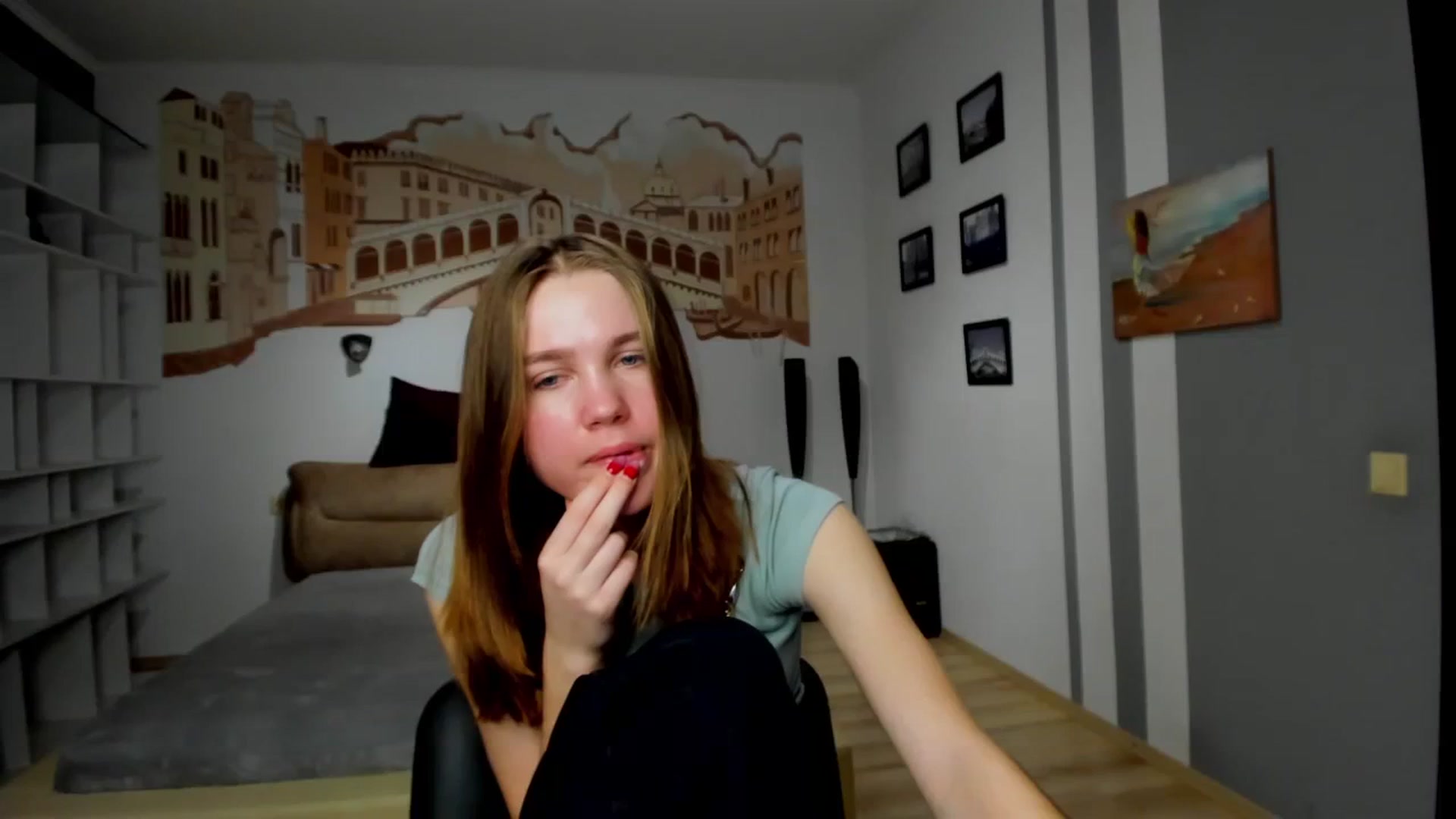 Gallery image thumbnail from Kate_Lewiss's myfreecams stream on, 02/03/2024, 11:39 image 1 of 20