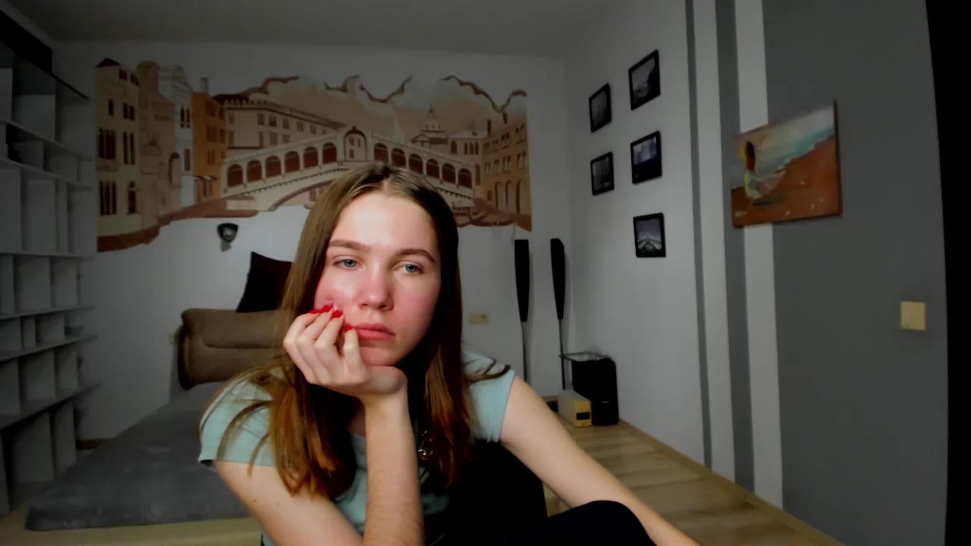 Gallery image thumbnail from Kate_Lewiss's myfreecams stream on, 02/03/2024, 11:39 image 20 of 20