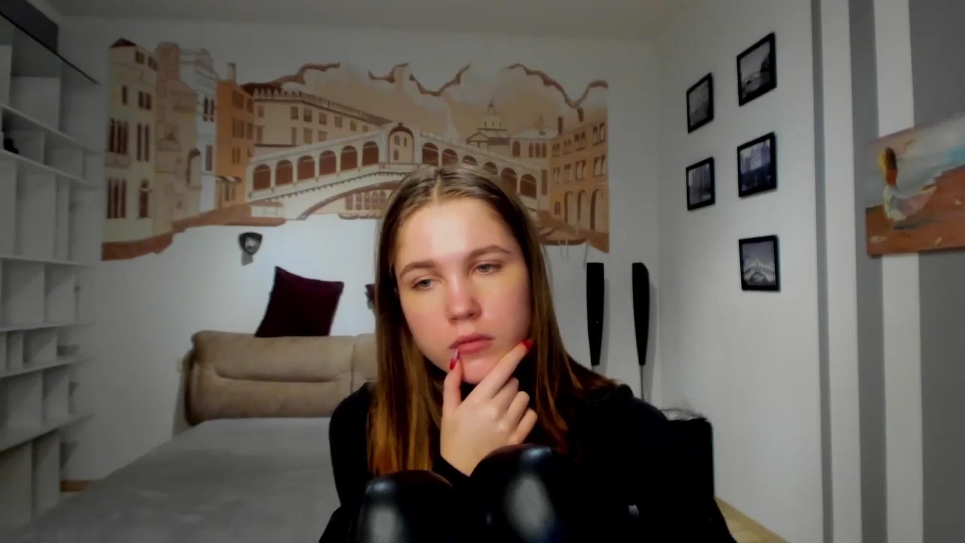 Gallery image thumbnail from Kate_Lewiss's myfreecams stream on, 02/04/2024, 10:31 image 7 of 20