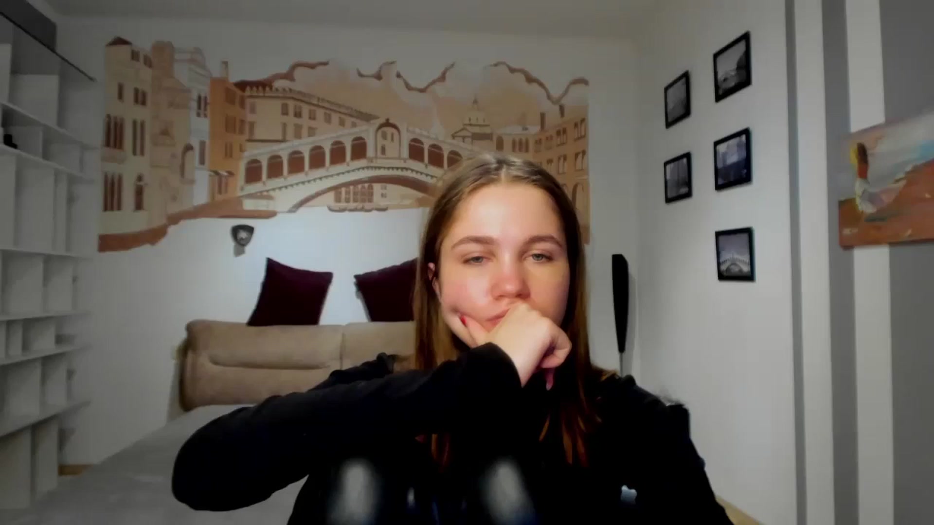Gallery image thumbnail from Kate_Lewiss's myfreecams stream on, 02/04/2024, 10:31 image 1 of 20