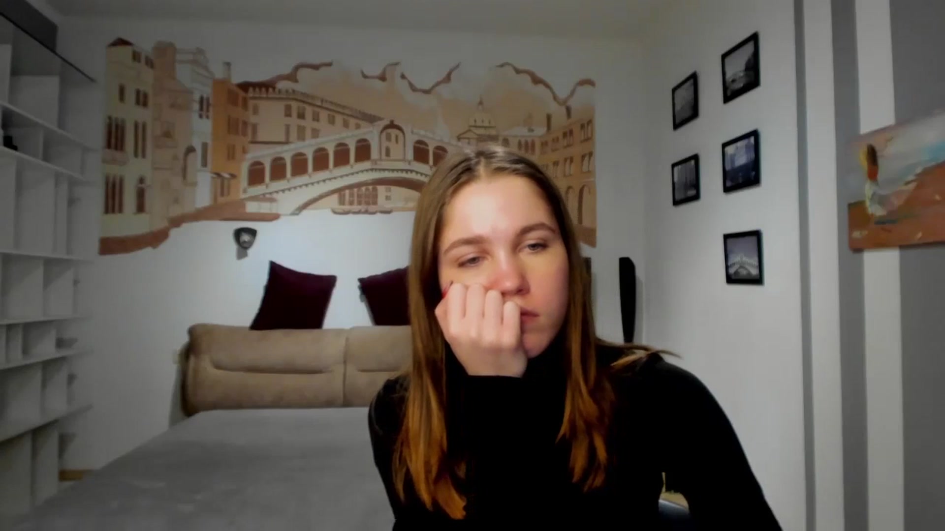 Gallery image thumbnail from Kate_Lewiss's myfreecams stream on, 02/04/2024, 10:31 image 18 of 20