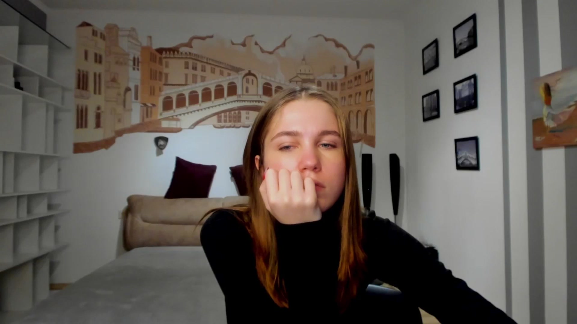 Gallery image thumbnail from Kate_Lewiss's myfreecams stream on, 02/04/2024, 11:38 image 15 of 20