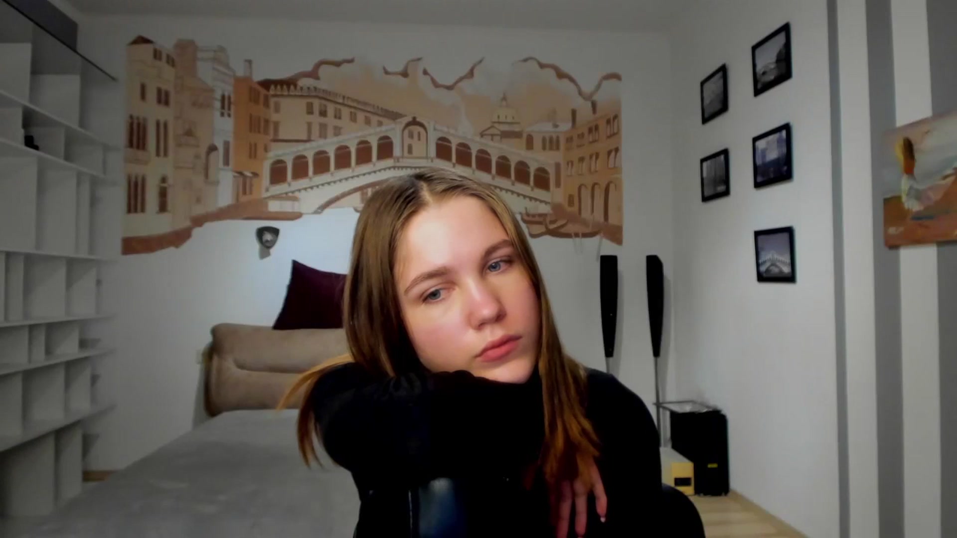 Gallery image thumbnail from Kate_Lewiss's myfreecams stream on, 02/04/2024, 11:38 image 14 of 20