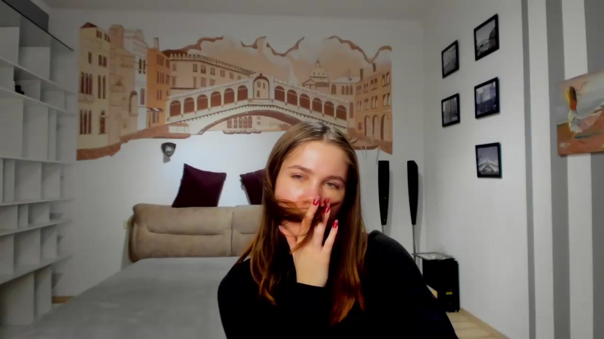 Gallery image thumbnail from Kate_Lewiss's myfreecams stream on, 02/04/2024, 11:38 image 10 of 20