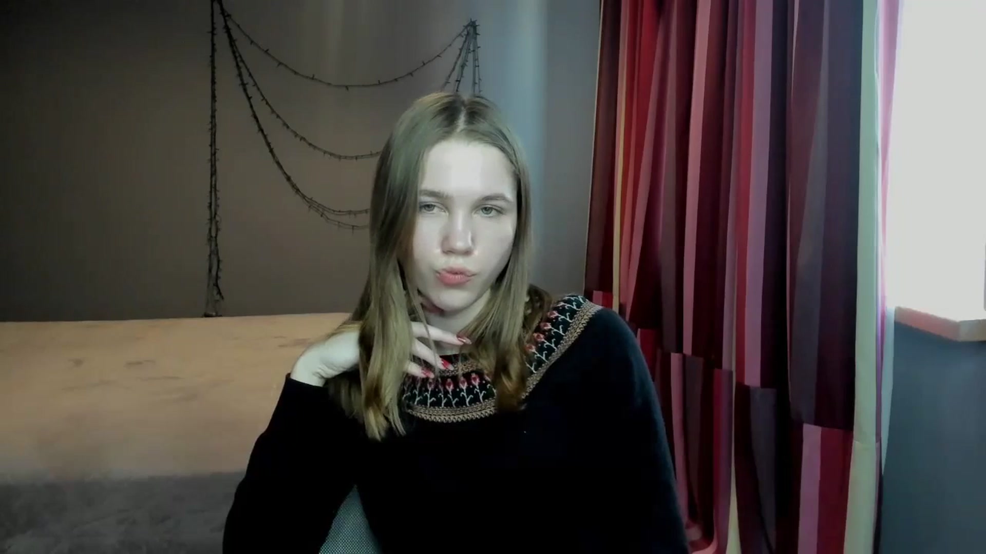 Gallery image thumbnail from Kate_Lewiss's myfreecams stream on, 02/07/2024, 11:56 image 3 of 20