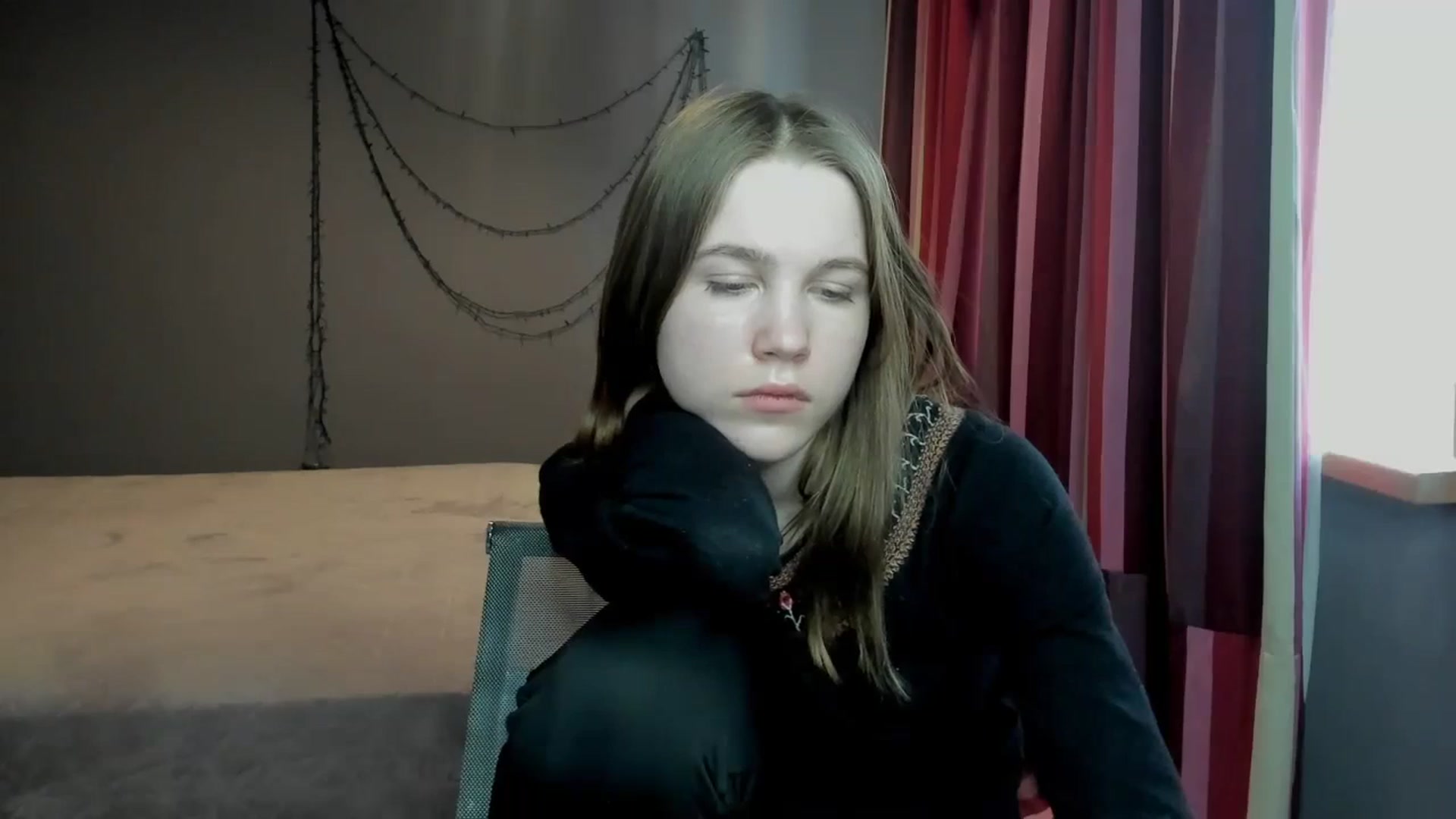 Gallery image thumbnail from Kate_Lewiss's myfreecams stream on, 02/07/2024, 11:56 image 15 of 20