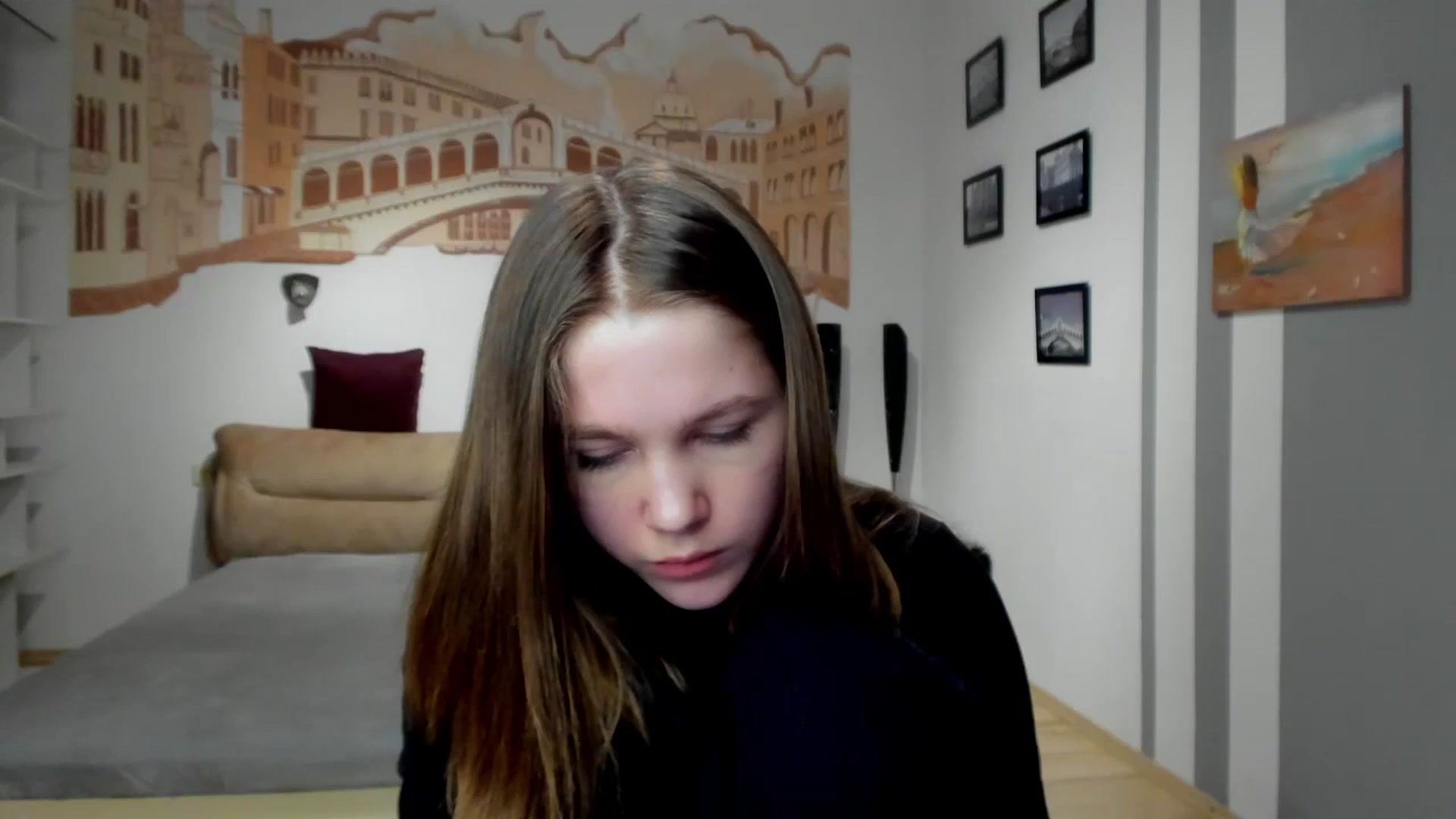 Gallery image thumbnail from Kate_Lewiss's myfreecams stream on, 02/09/2024, 12:02 image 6 of 20