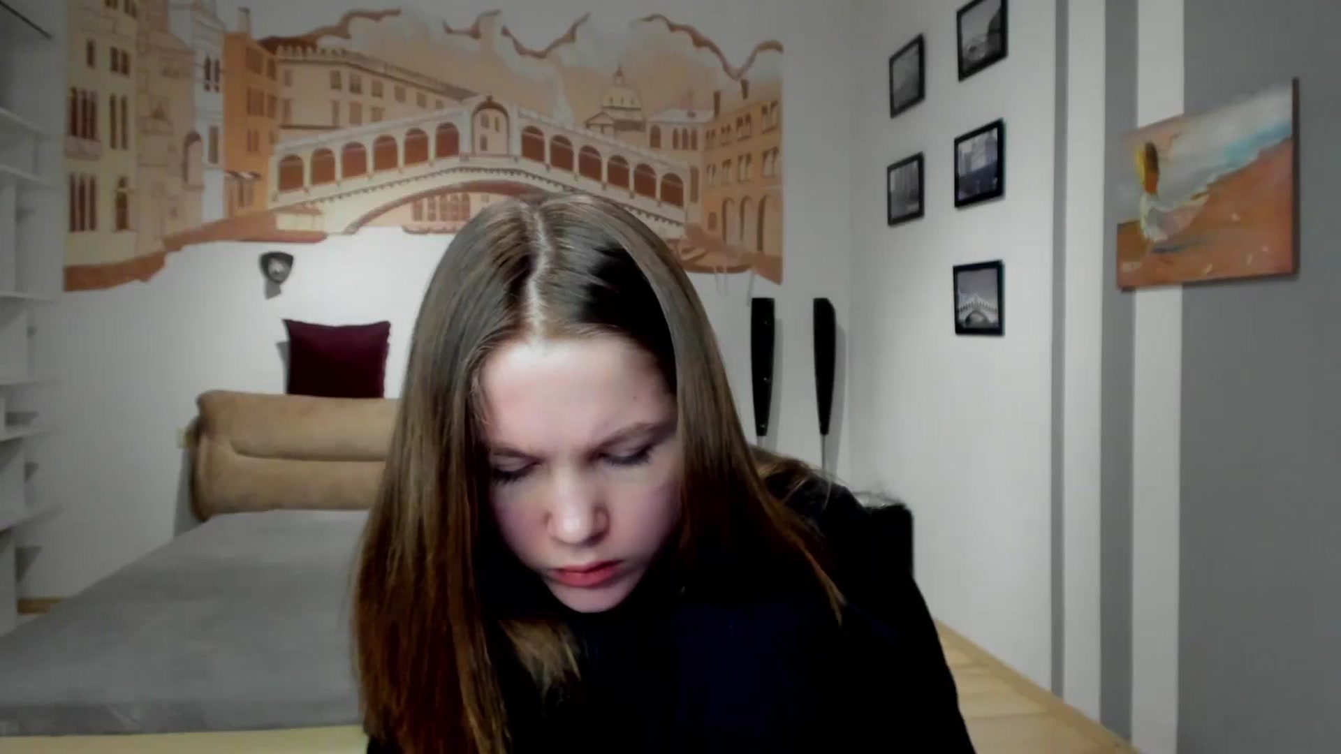 Gallery image thumbnail from Kate_Lewiss's myfreecams stream on, 02/09/2024, 12:02 image 7 of 20