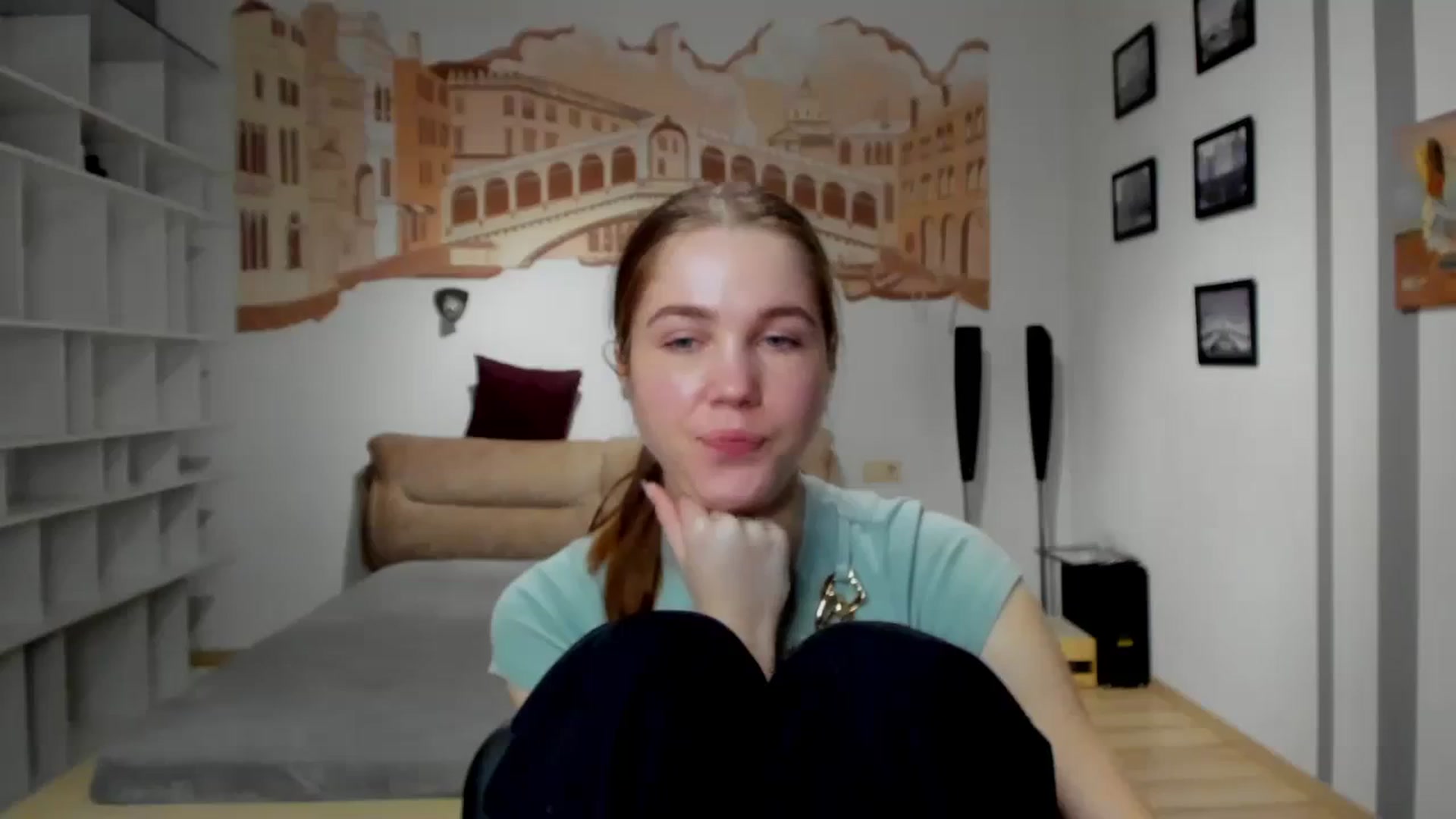 Gallery image thumbnail from Kate_Lewiss's myfreecams stream on, 02/13/2024, 11:38 image 13 of 20