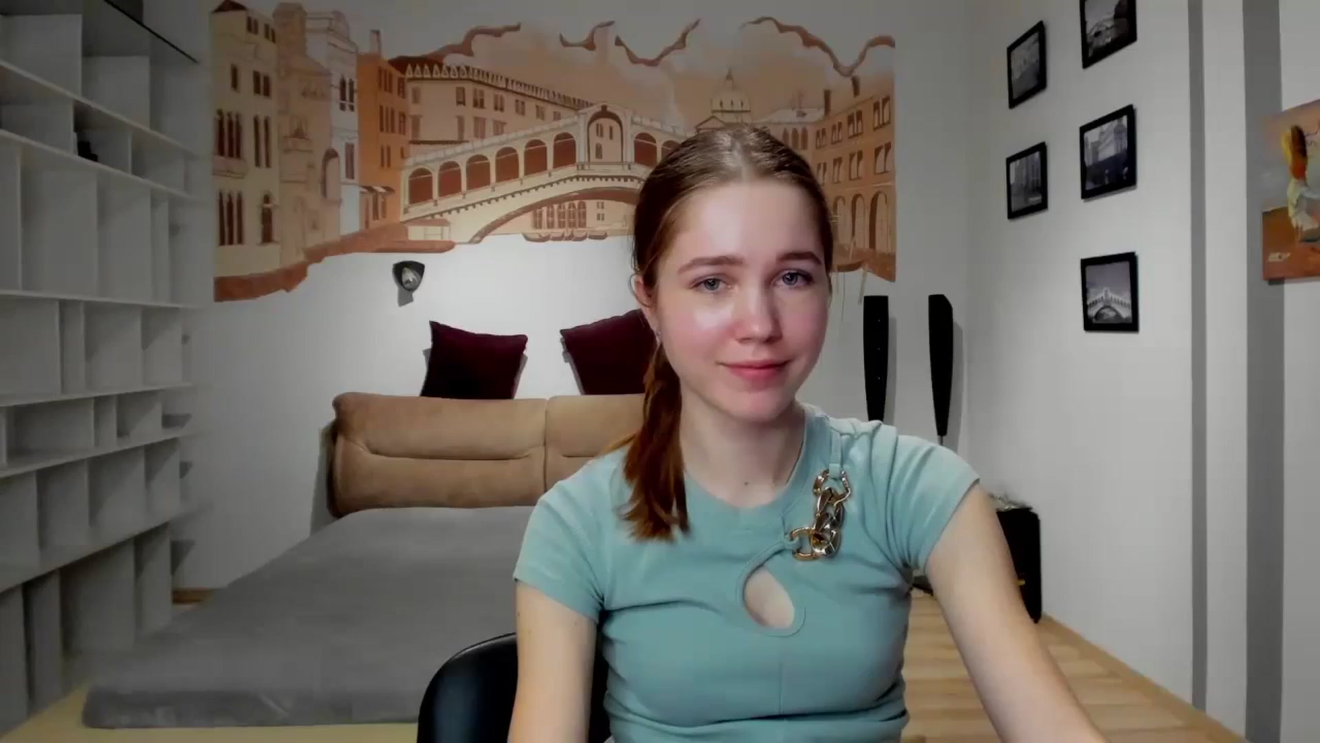 Gallery image thumbnail from Kate_Lewiss's myfreecams stream on, 02/13/2024, 11:38 image 10 of 20