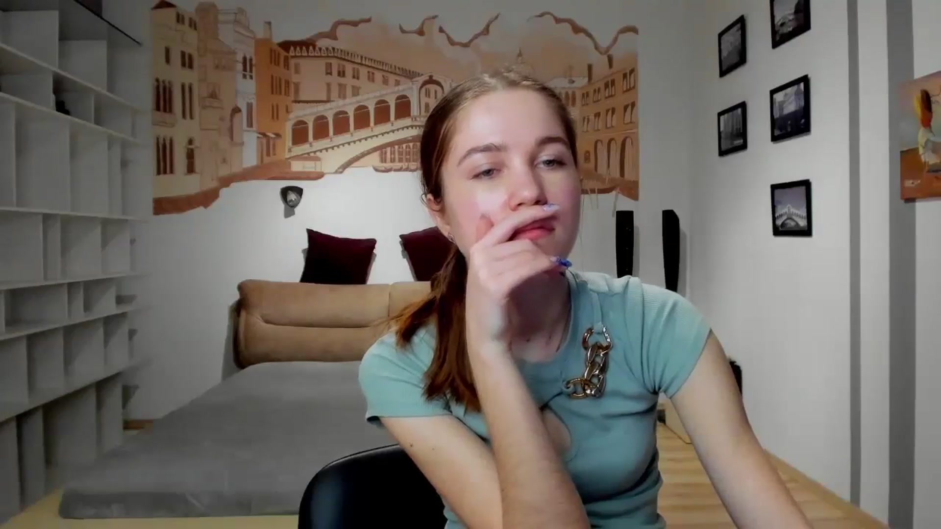 Gallery image thumbnail from Kate_Lewiss's myfreecams stream on, 02/13/2024, 11:38 image 6 of 20