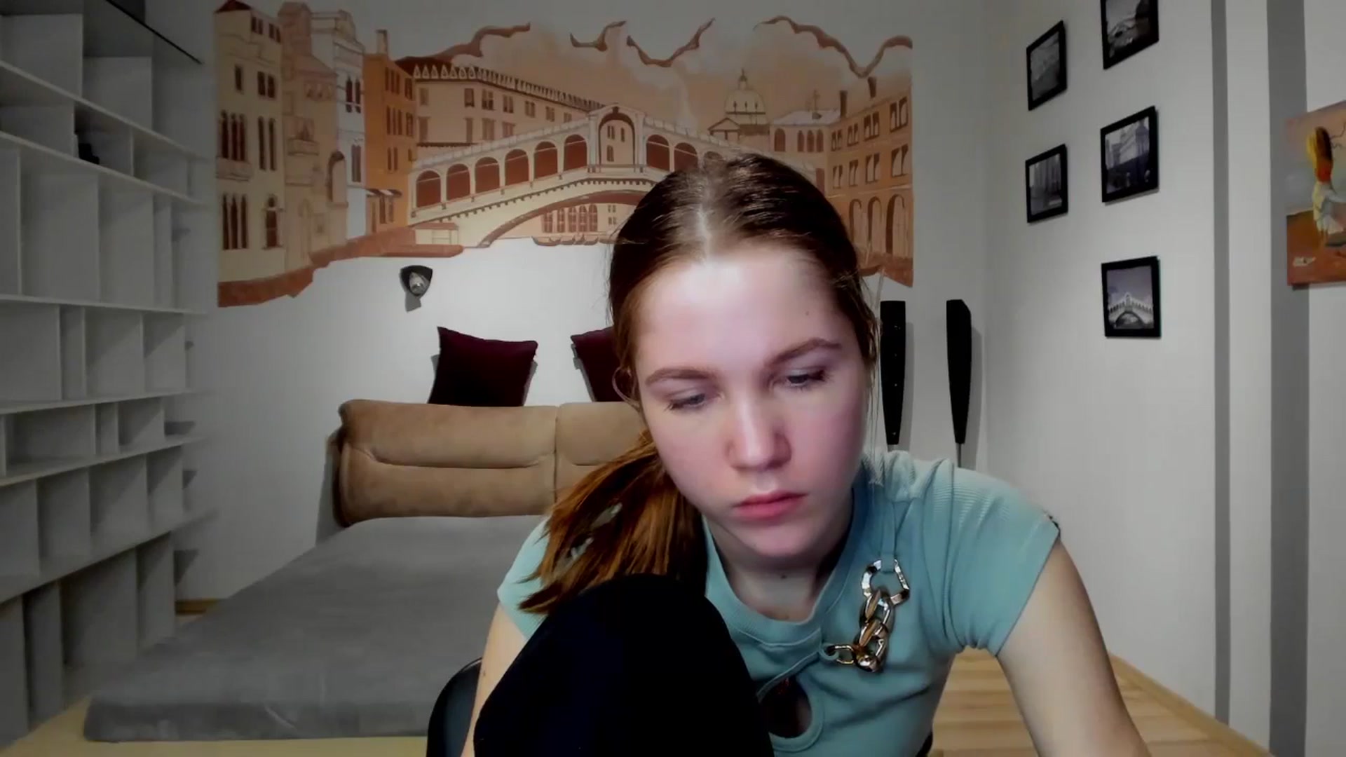 Gallery image thumbnail from Kate_Lewiss's myfreecams stream on, 02/13/2024, 11:38 image 17 of 20