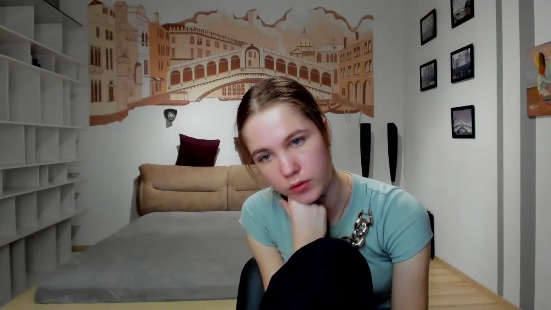 Gallery image thumbnail from Kate_Lewiss's myfreecams stream on, 02/13/2024, 11:59 image 13 of 20